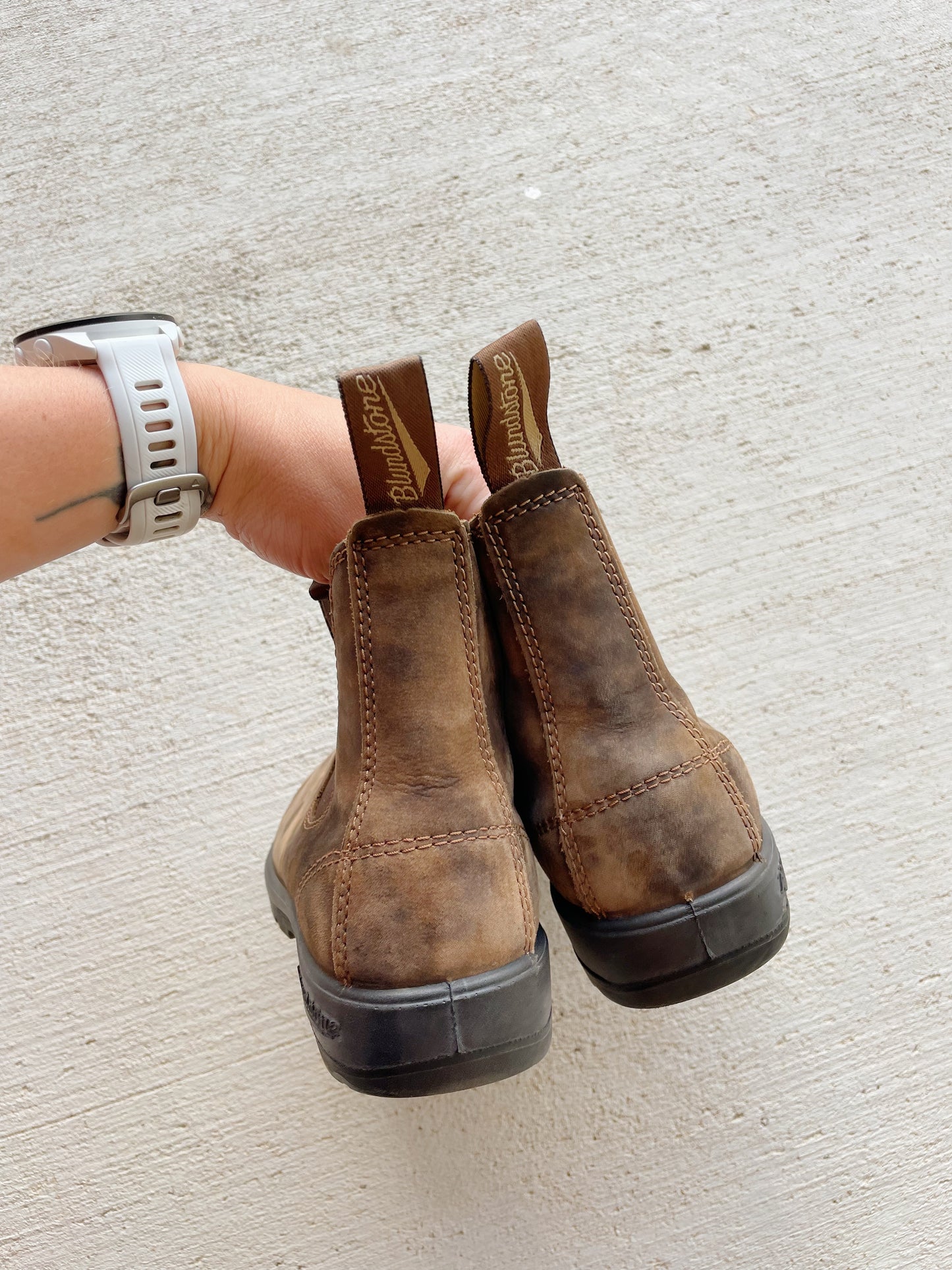 Blundstone Boots (Women's 6.5)