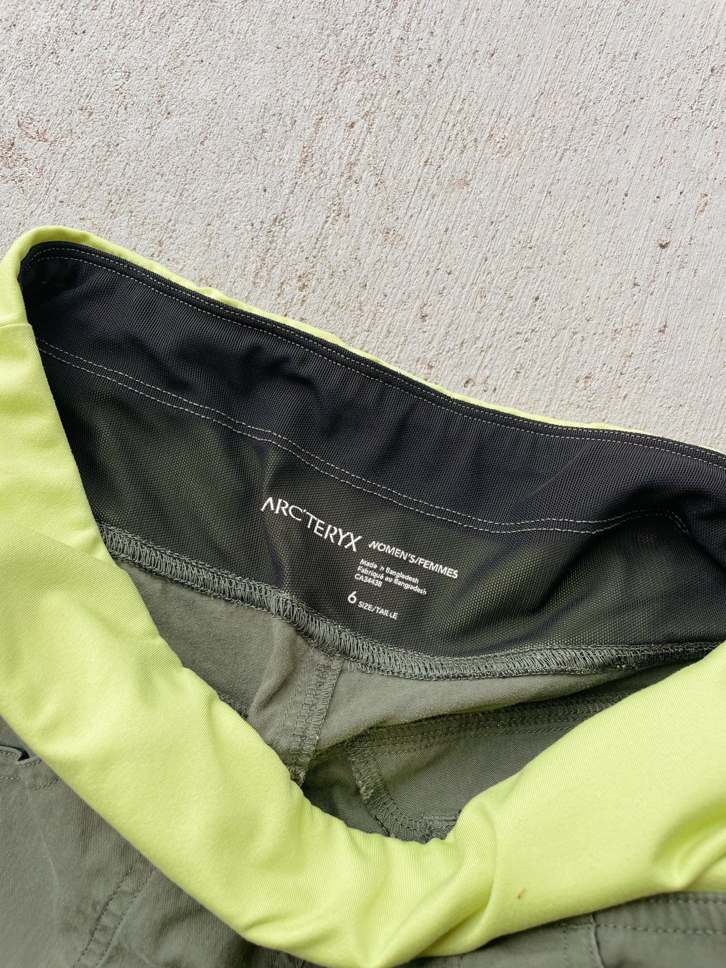 Arc'teryx Hiking Pants (Women's 6)