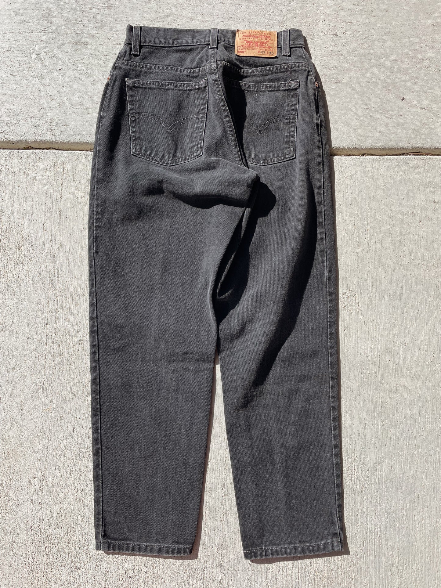 Vintage Levi’s 550 Black Jeans (27)