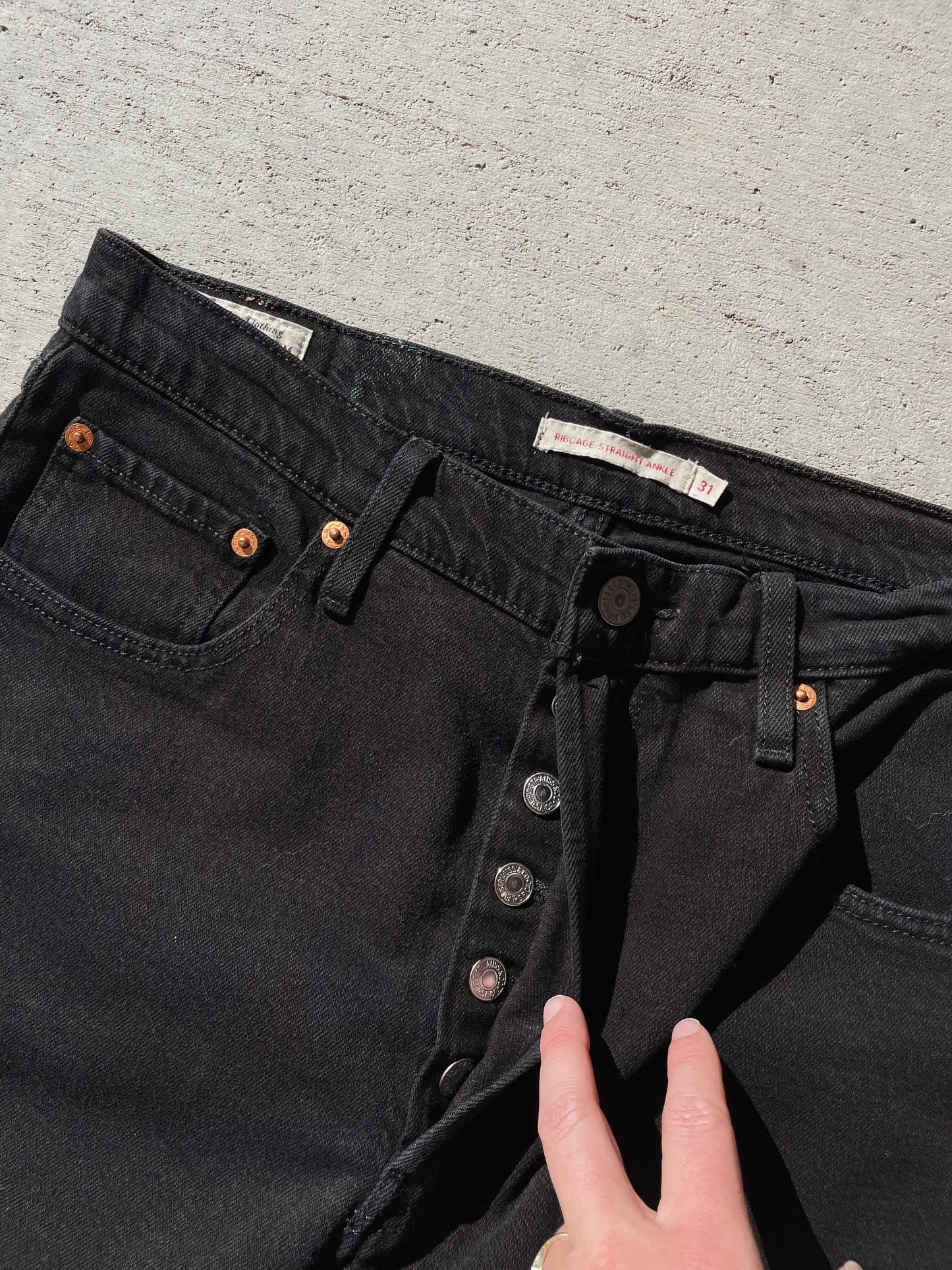 Levi’s Ribcage Black Jeans (31)