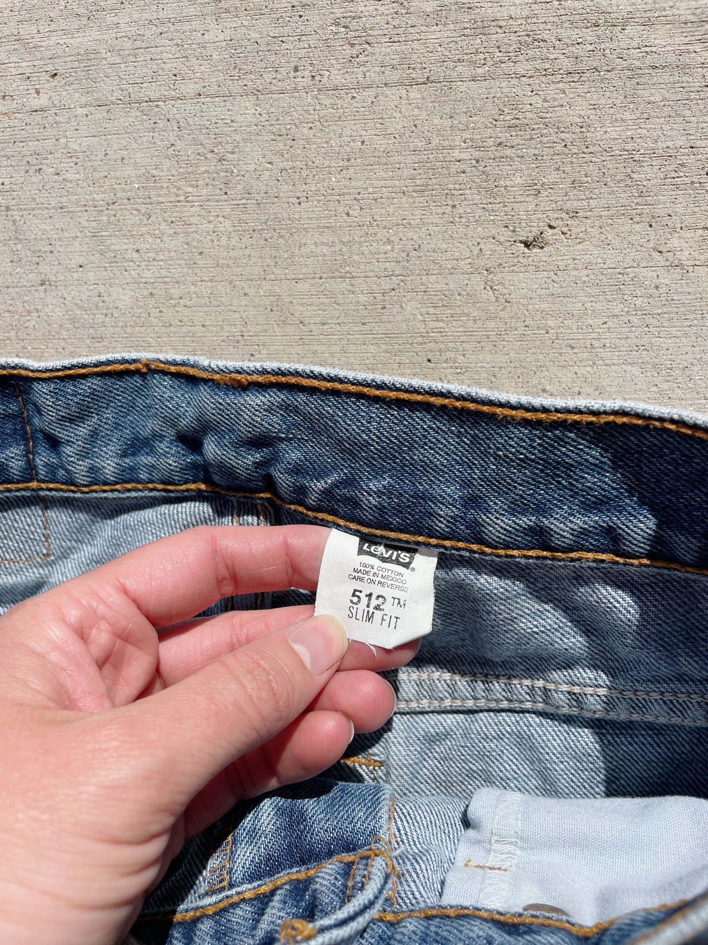 Vintage 1999 Levi's 512 Denim Jeans (26)