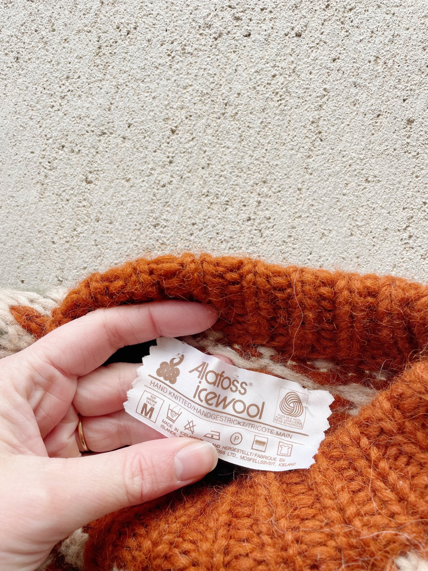 Vintage Icelandic Wool Sweater (M)