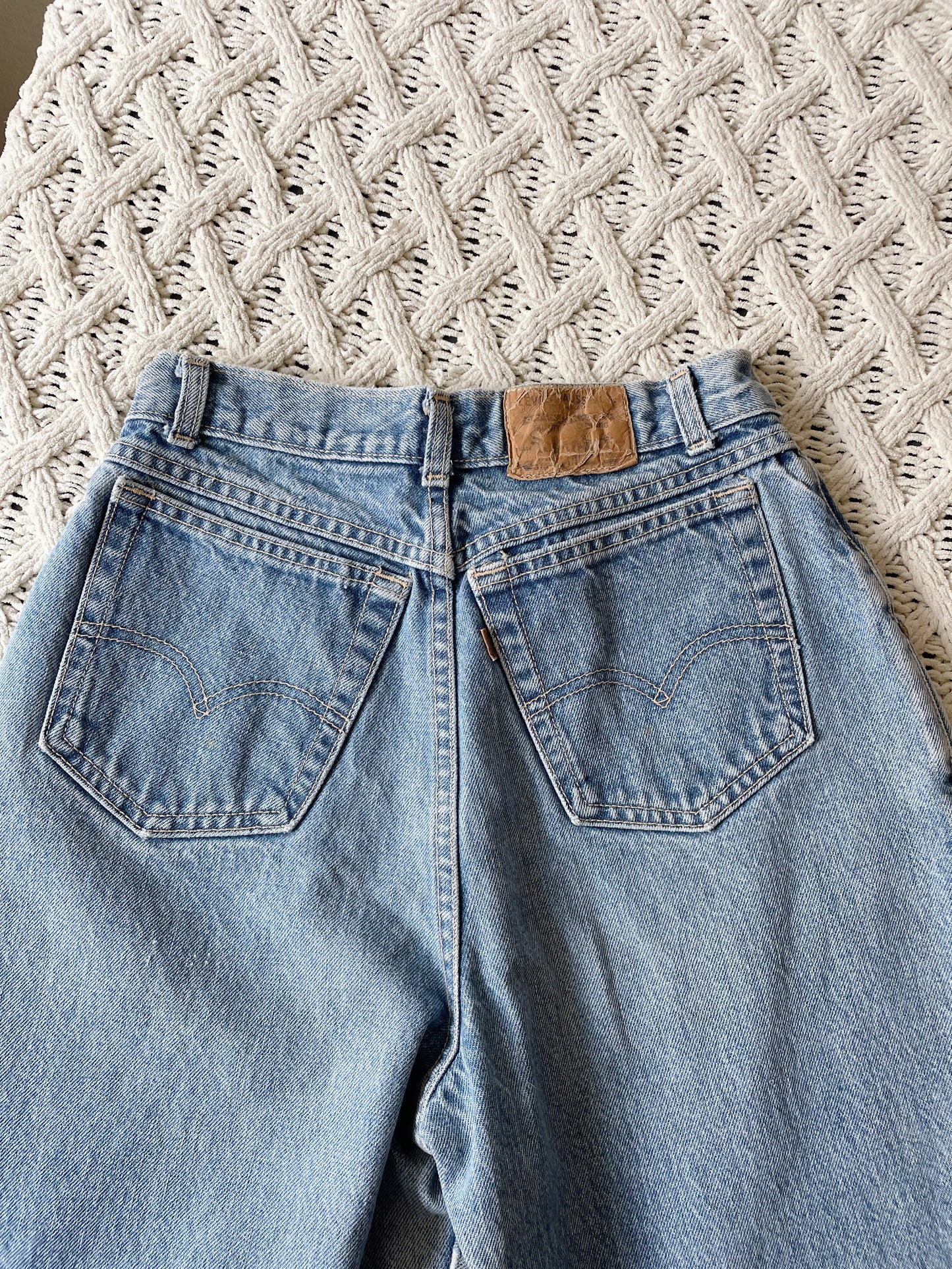 Vintage Levi's Brown Tab Jeans (25)