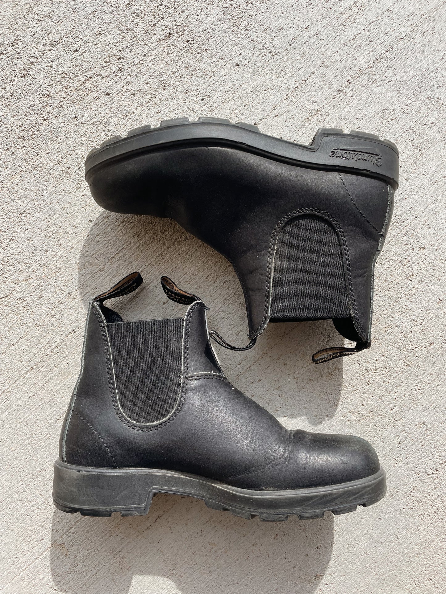 Blundstone Chelsea Boots (Women's 7)