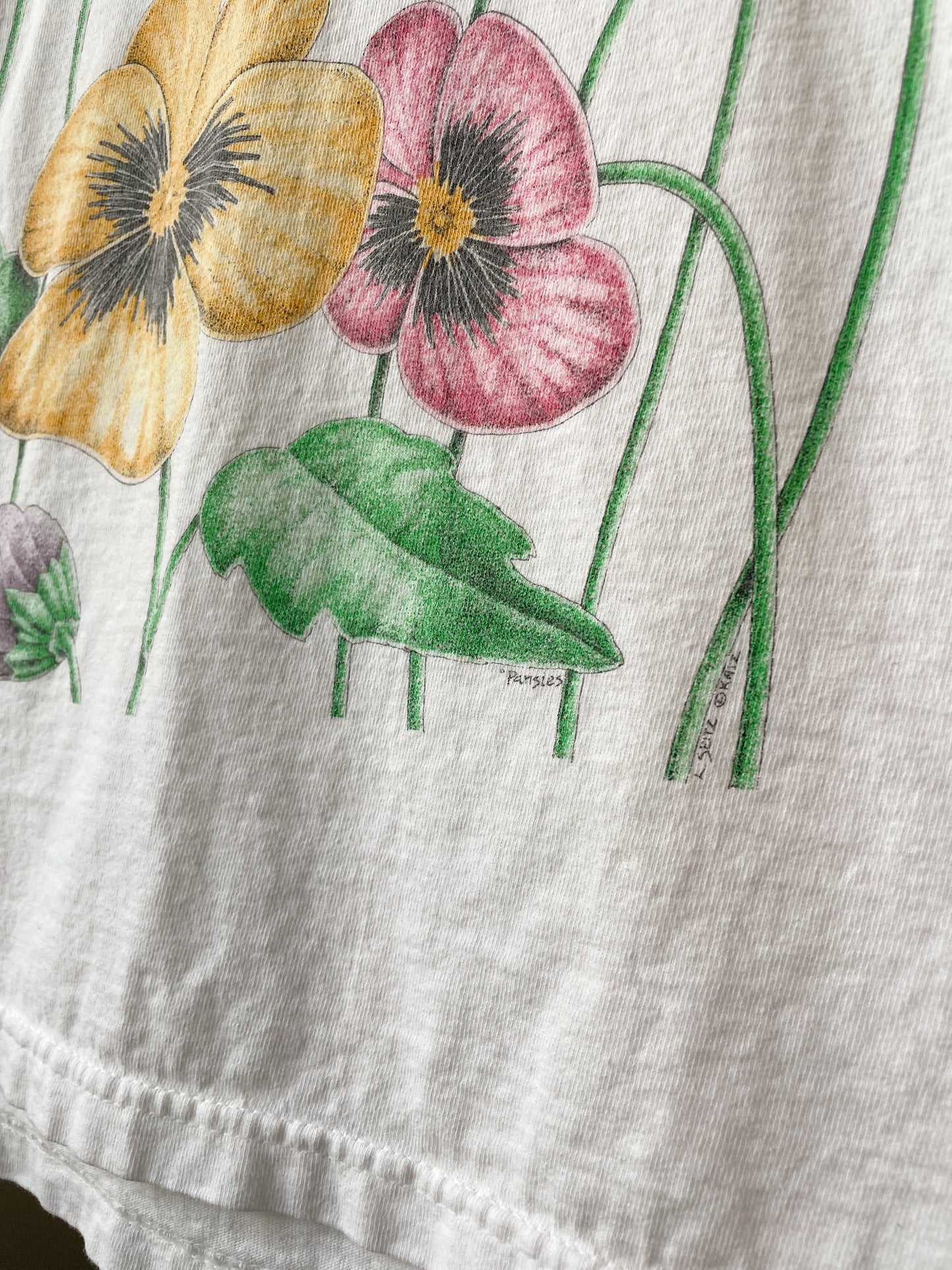 Vintage Pansies Flower Tee (M)