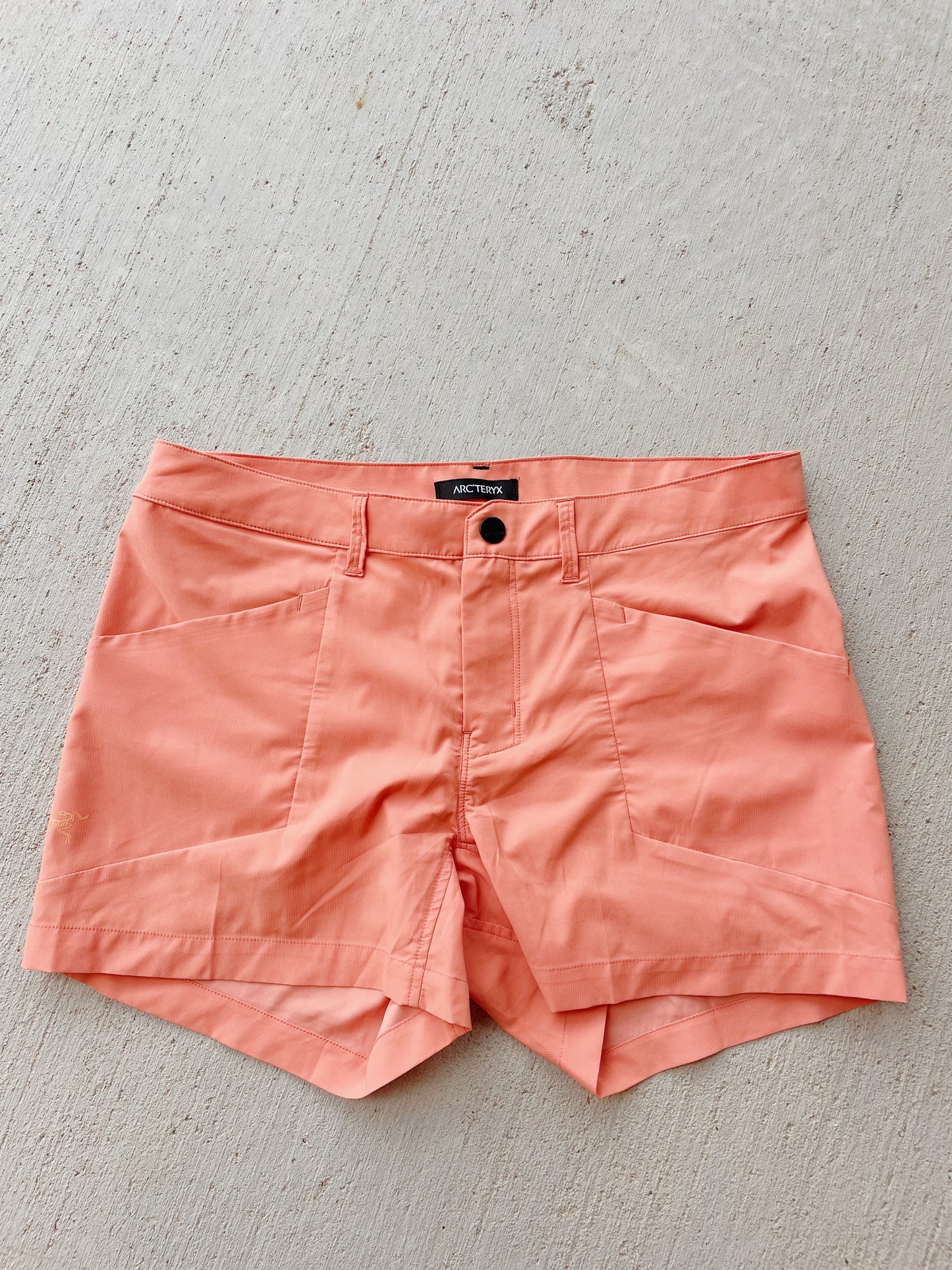 Arc'teryx Mid Rise Hiking Shorts (Women's 6)