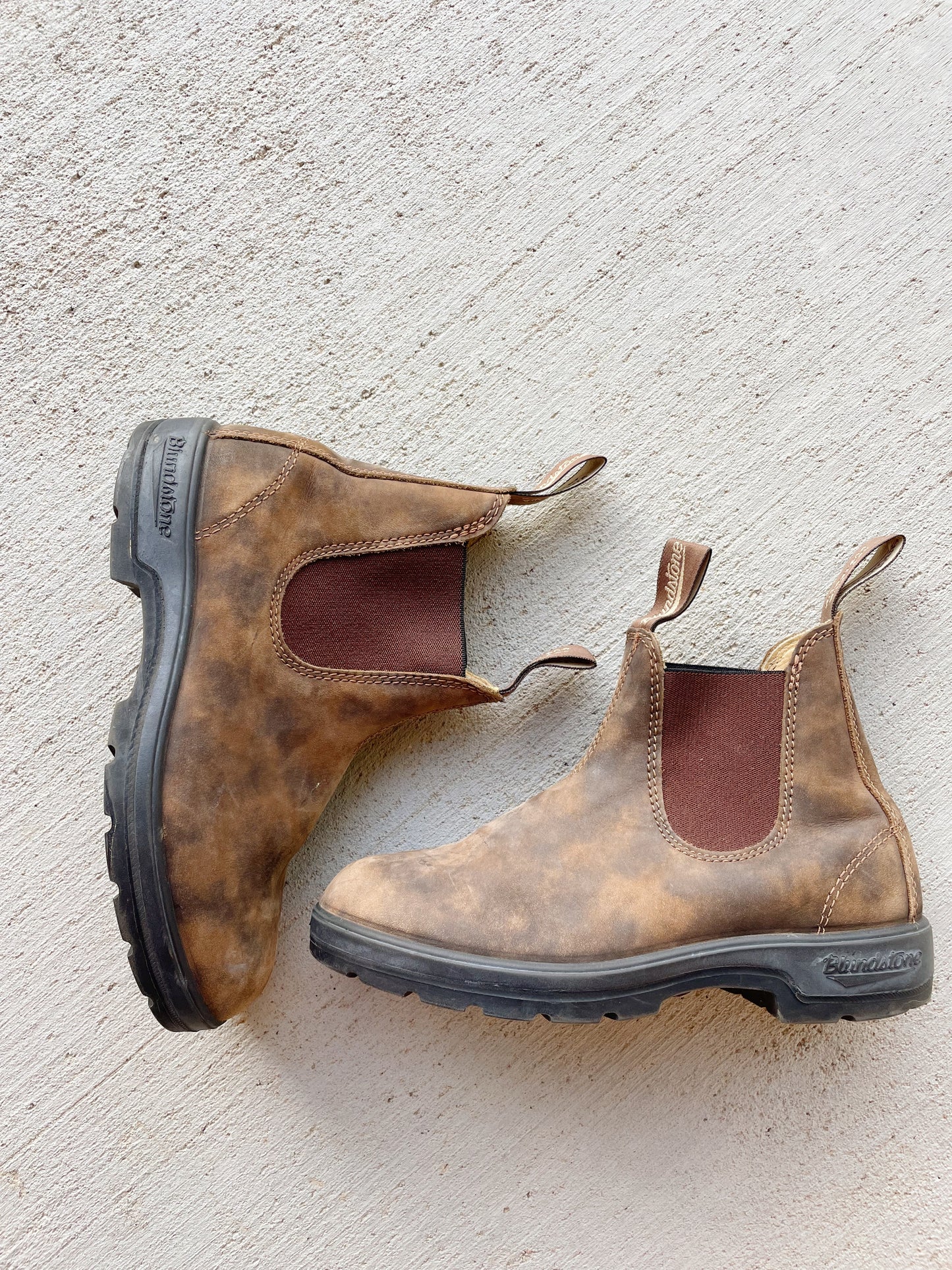 Blundstone Boots (Women's 6.5)