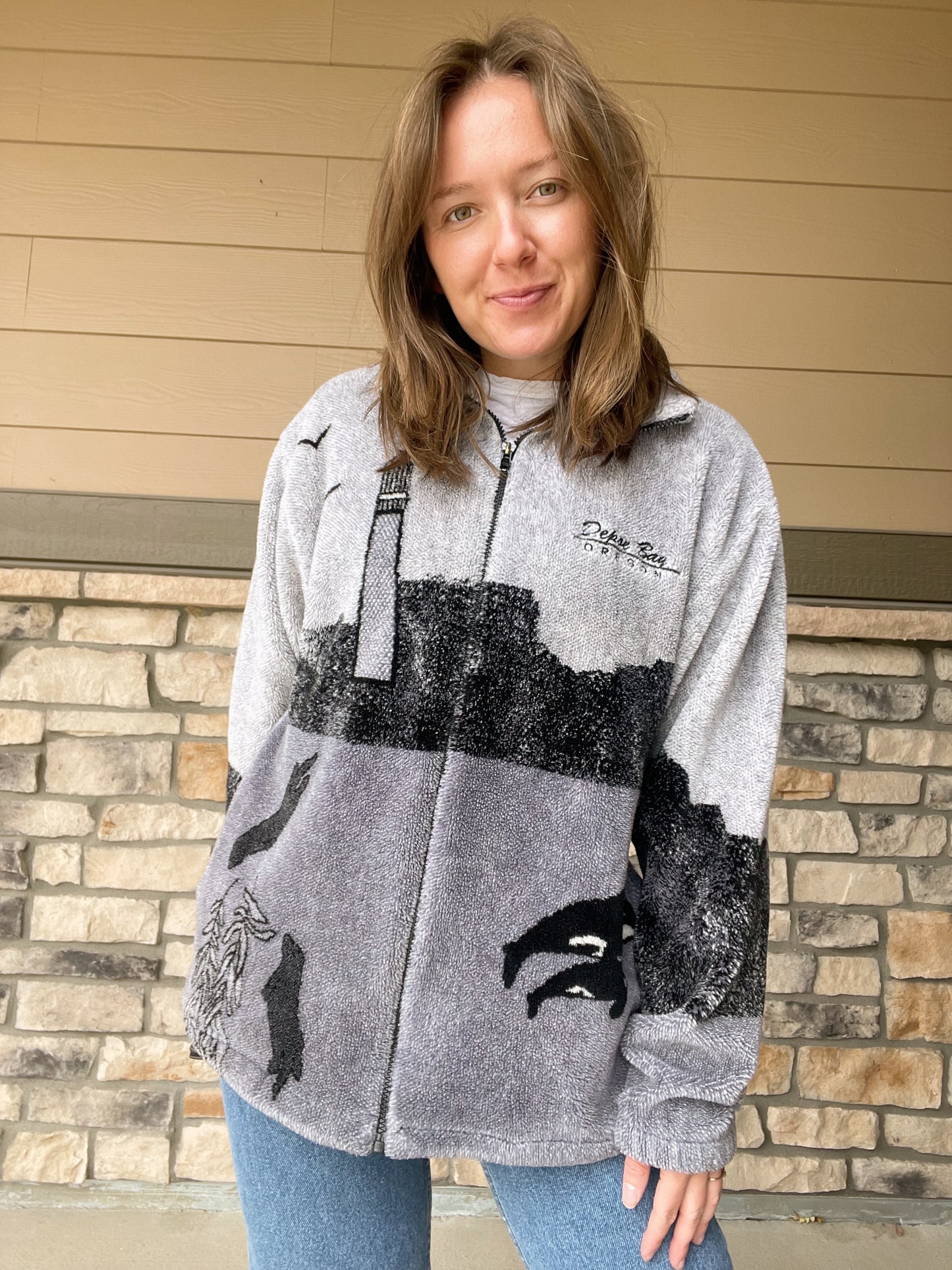 Vintage Oregon Whale Fleece (M/L)