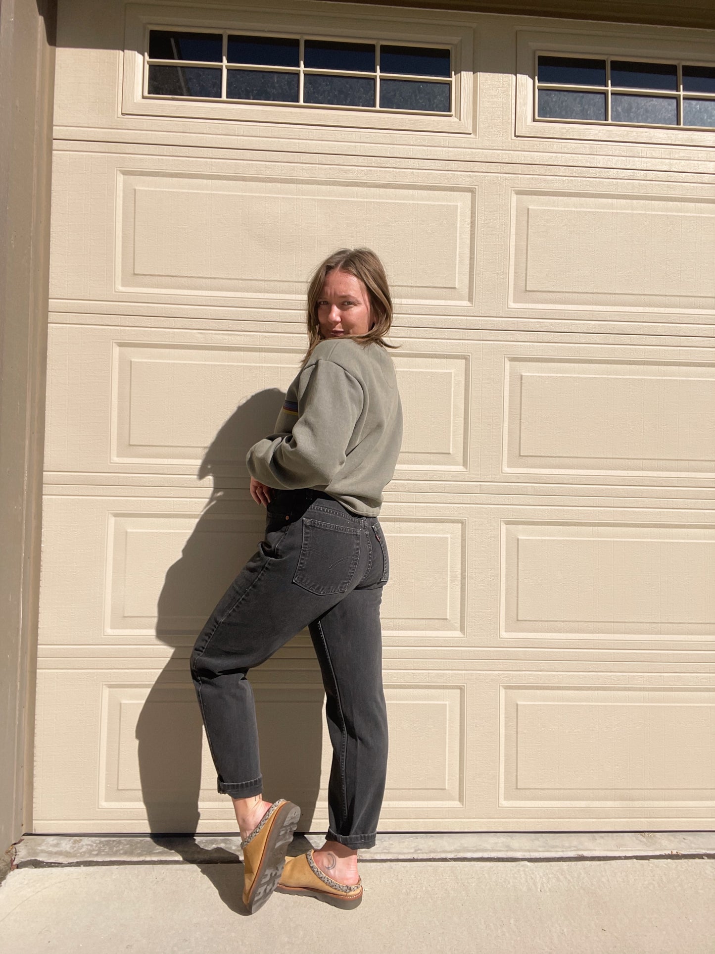 Vintage Levi’s 550 Black Jeans (27)