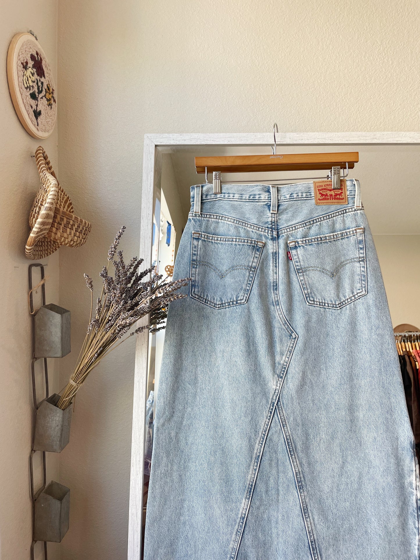 Levi's Denim Skirt (28)