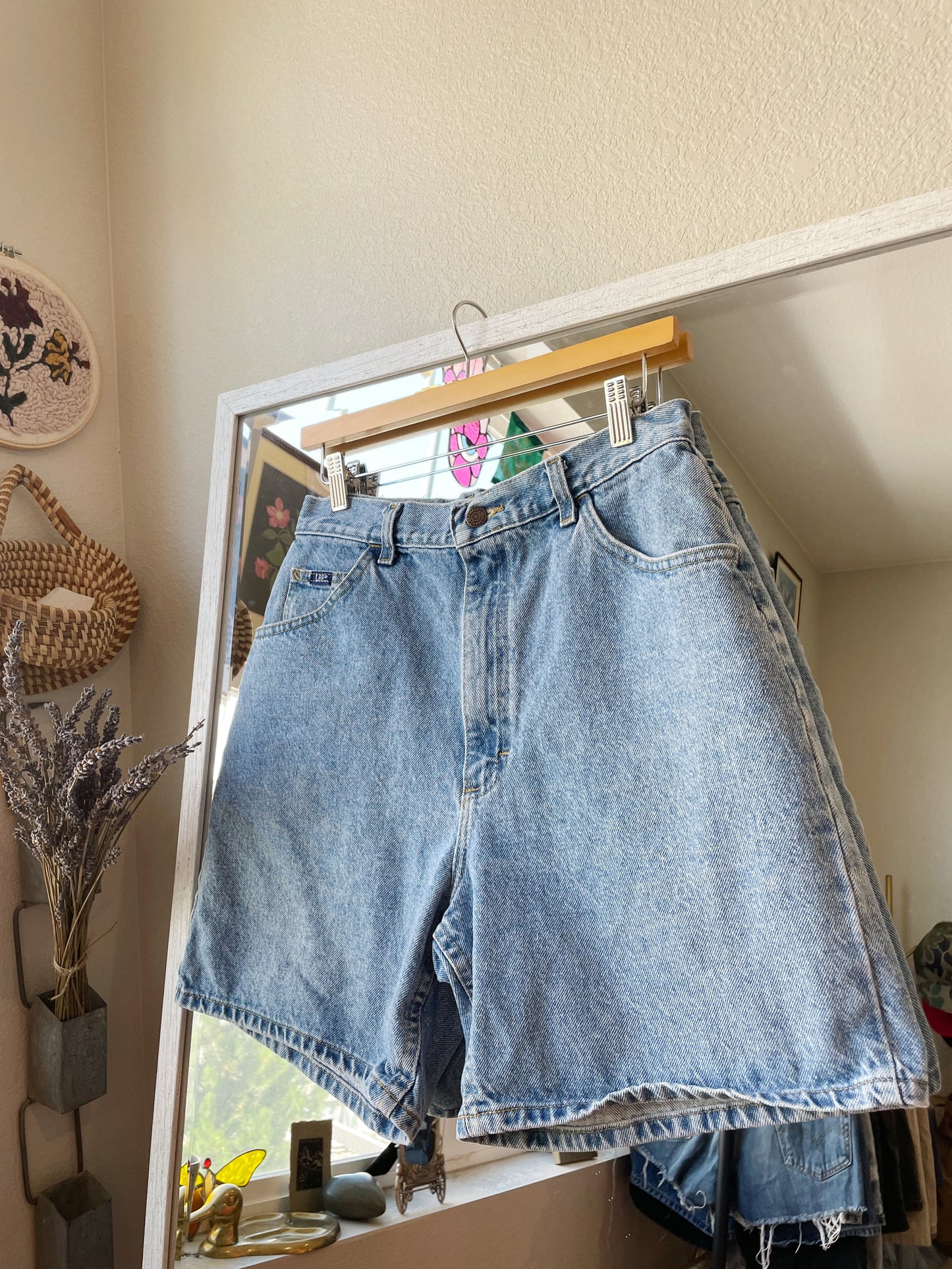 Vintage Lee Denim Shorts (28)