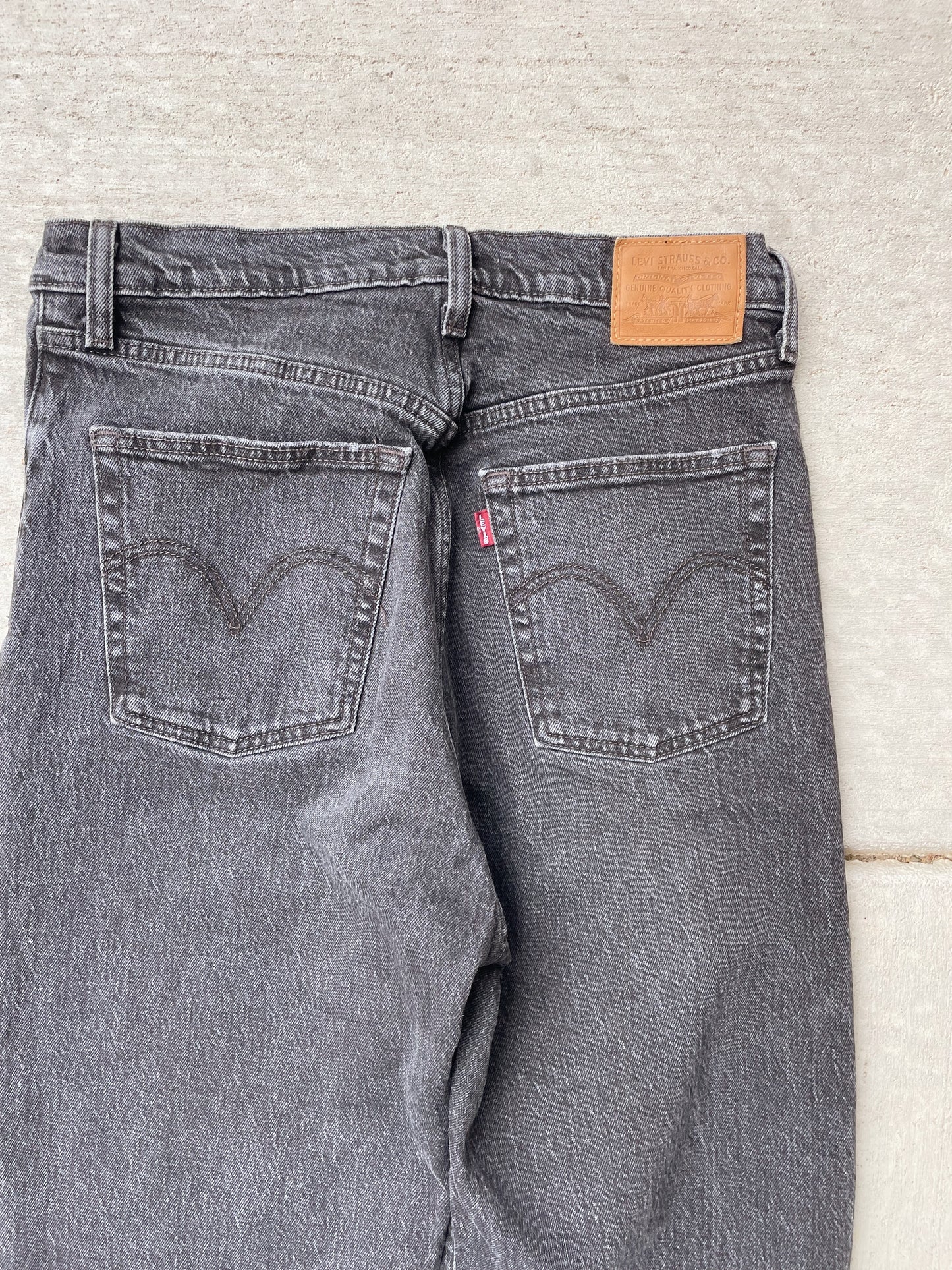Levi's Ribcage Straight Black Jeans (30)