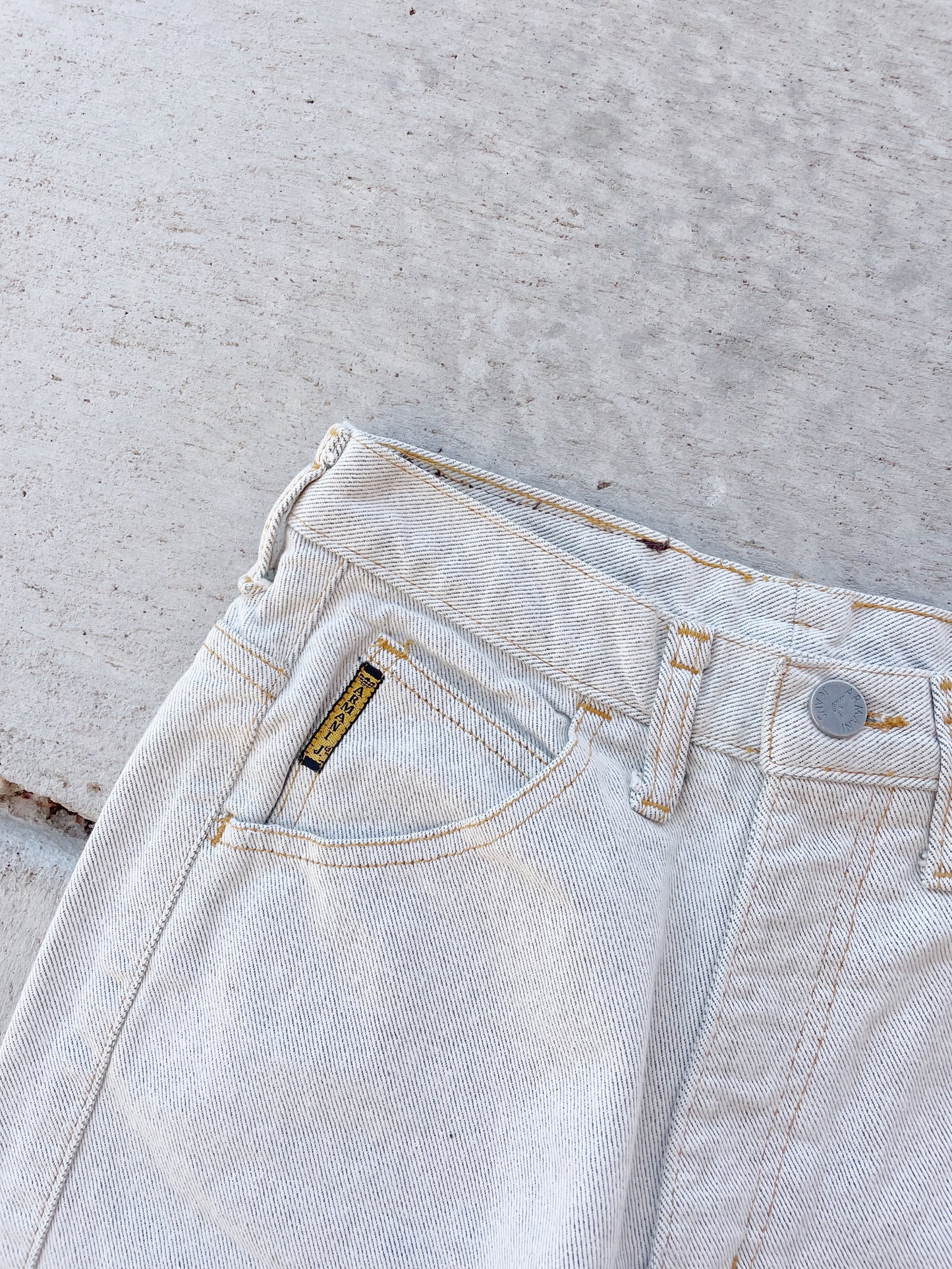 Vintage Armani Jeans (25)