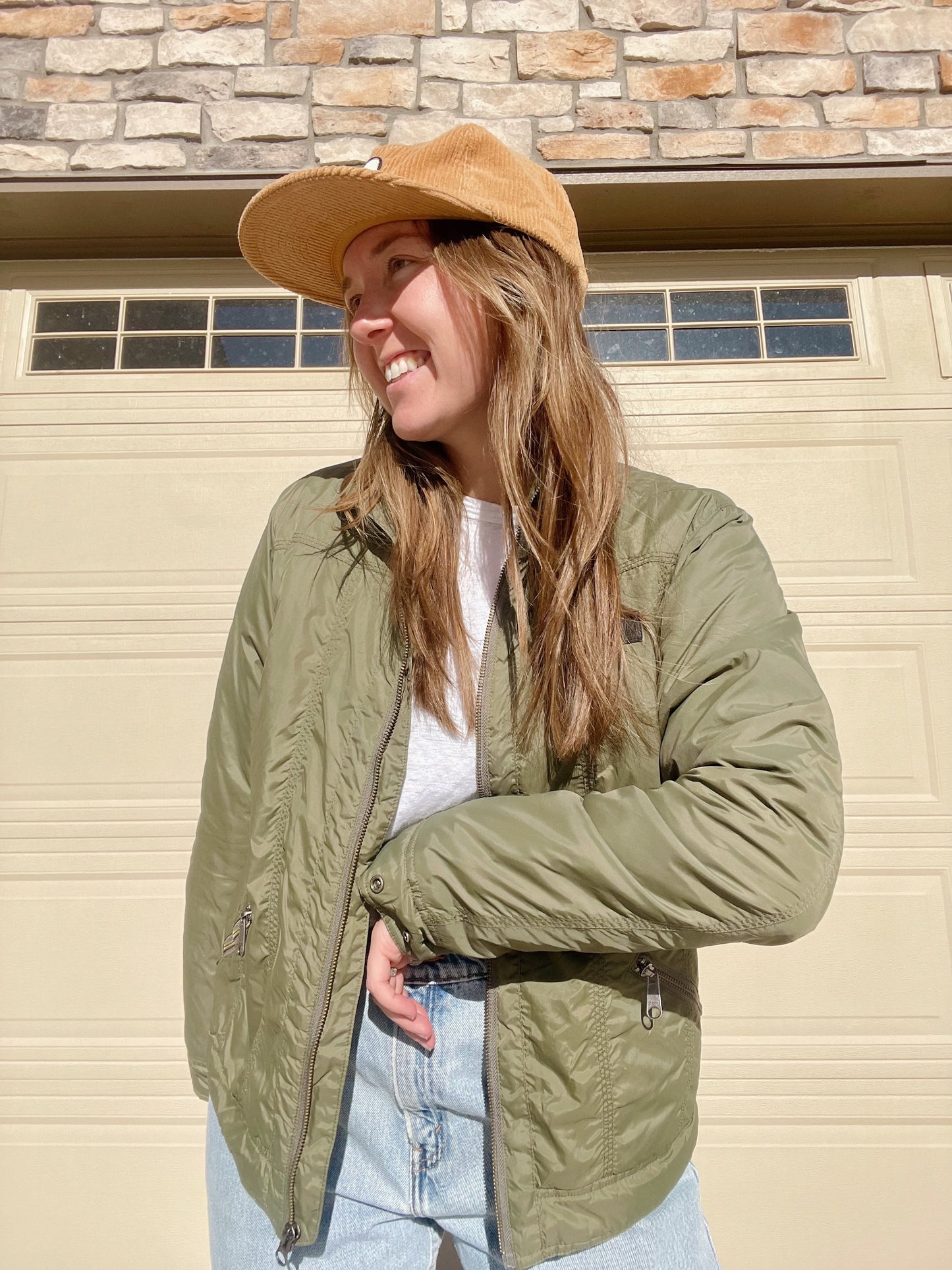Carhartt Puffer Jacket (Women's M)