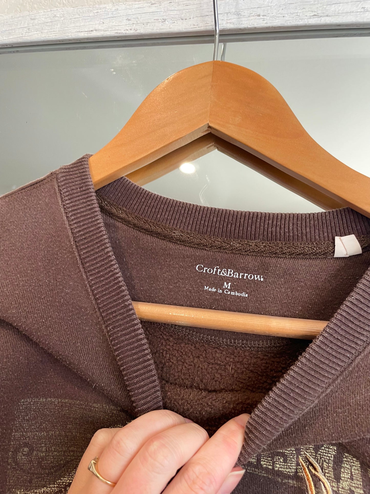 Brown Outdoorsman Embroidered Crewneck (M)