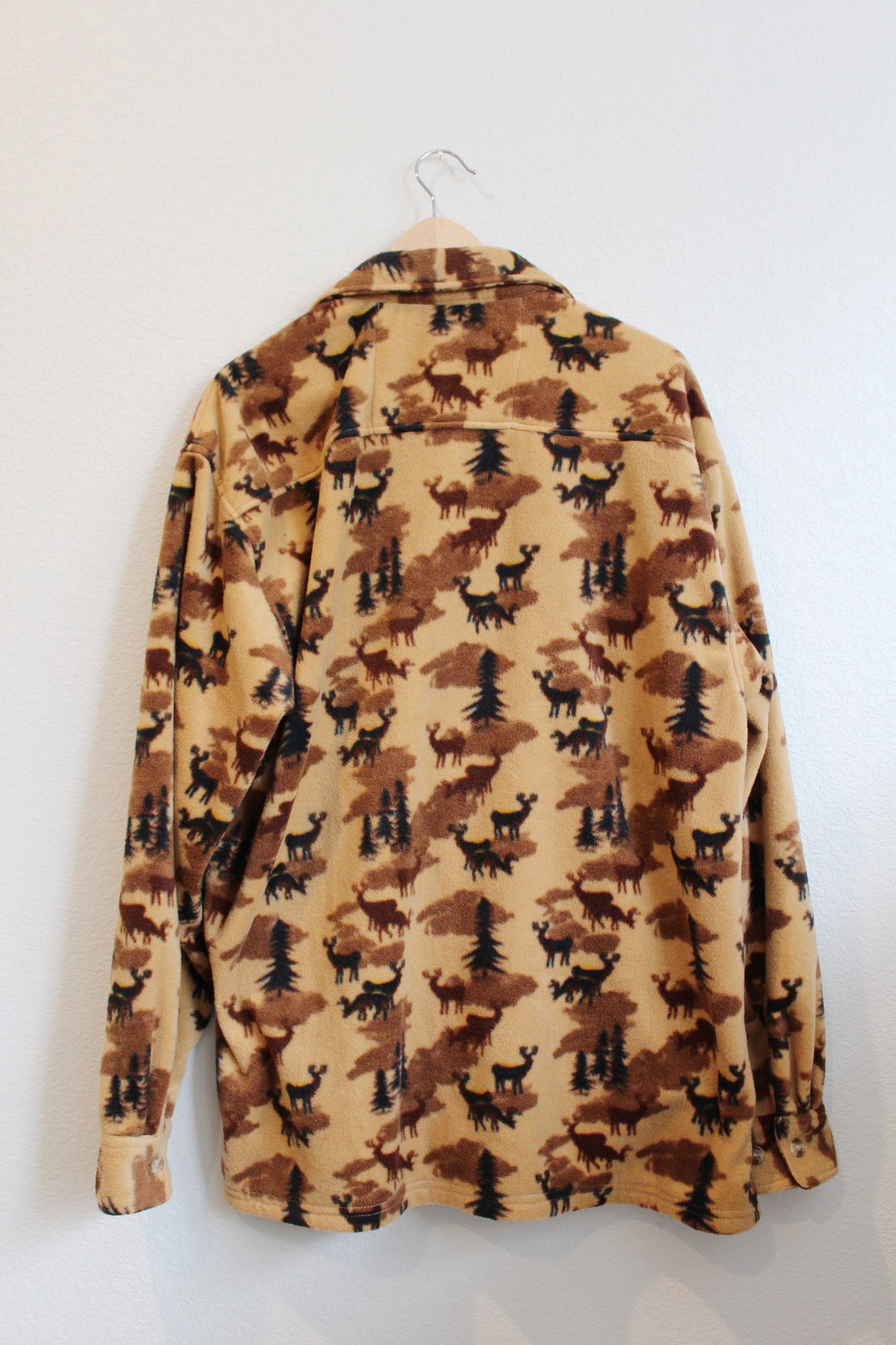 Deer Print Fleece Button Up (L)
