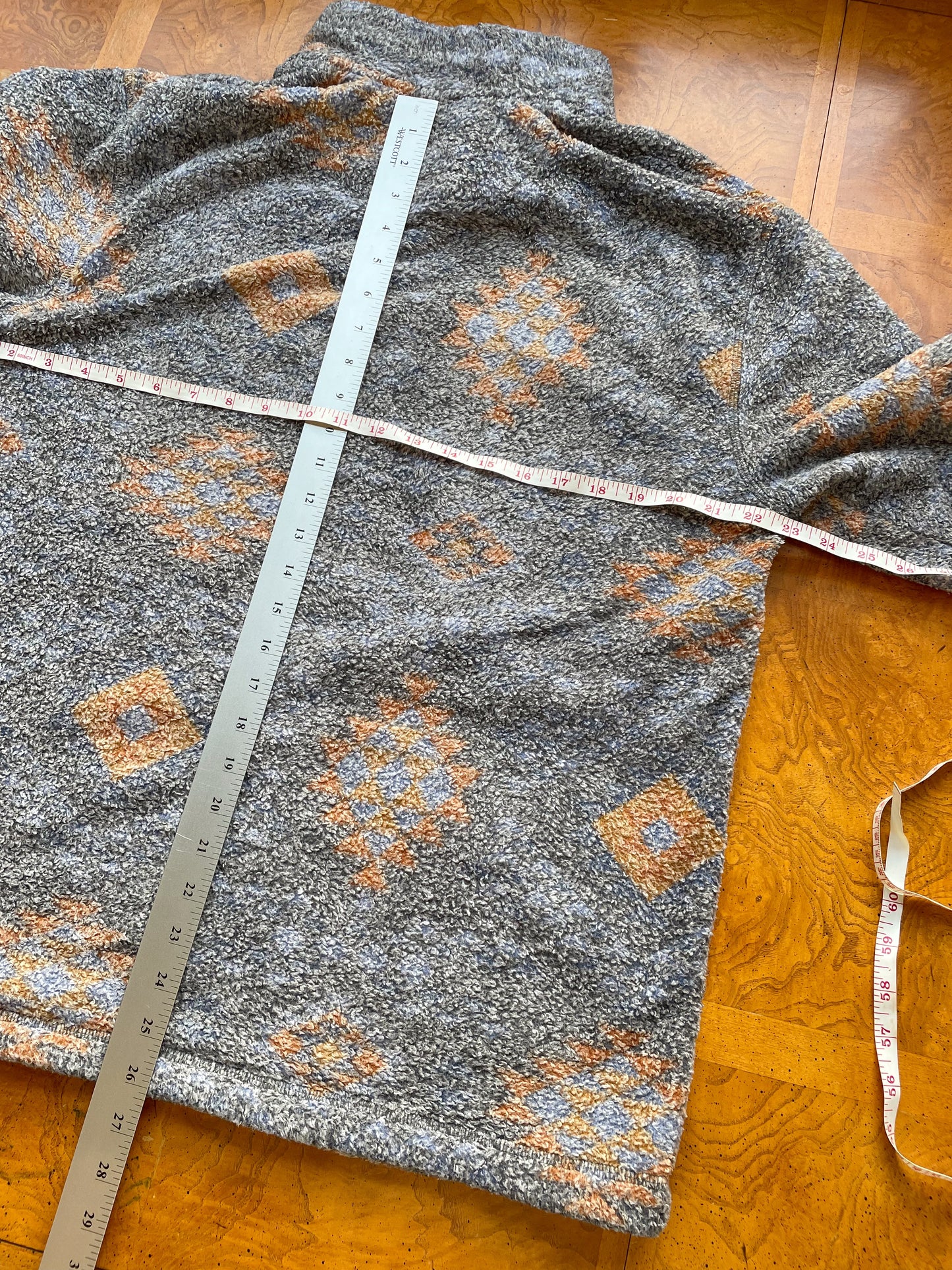 Aztec Pattern Snap Fleece (L)
