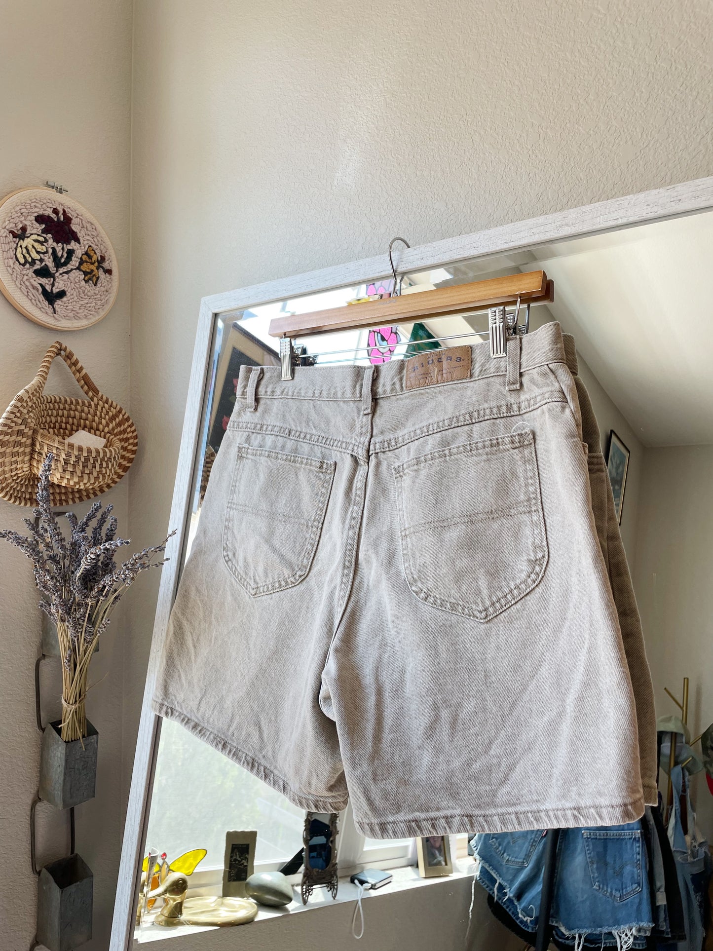 Vintage Riders Tan Denim Shorts (32)