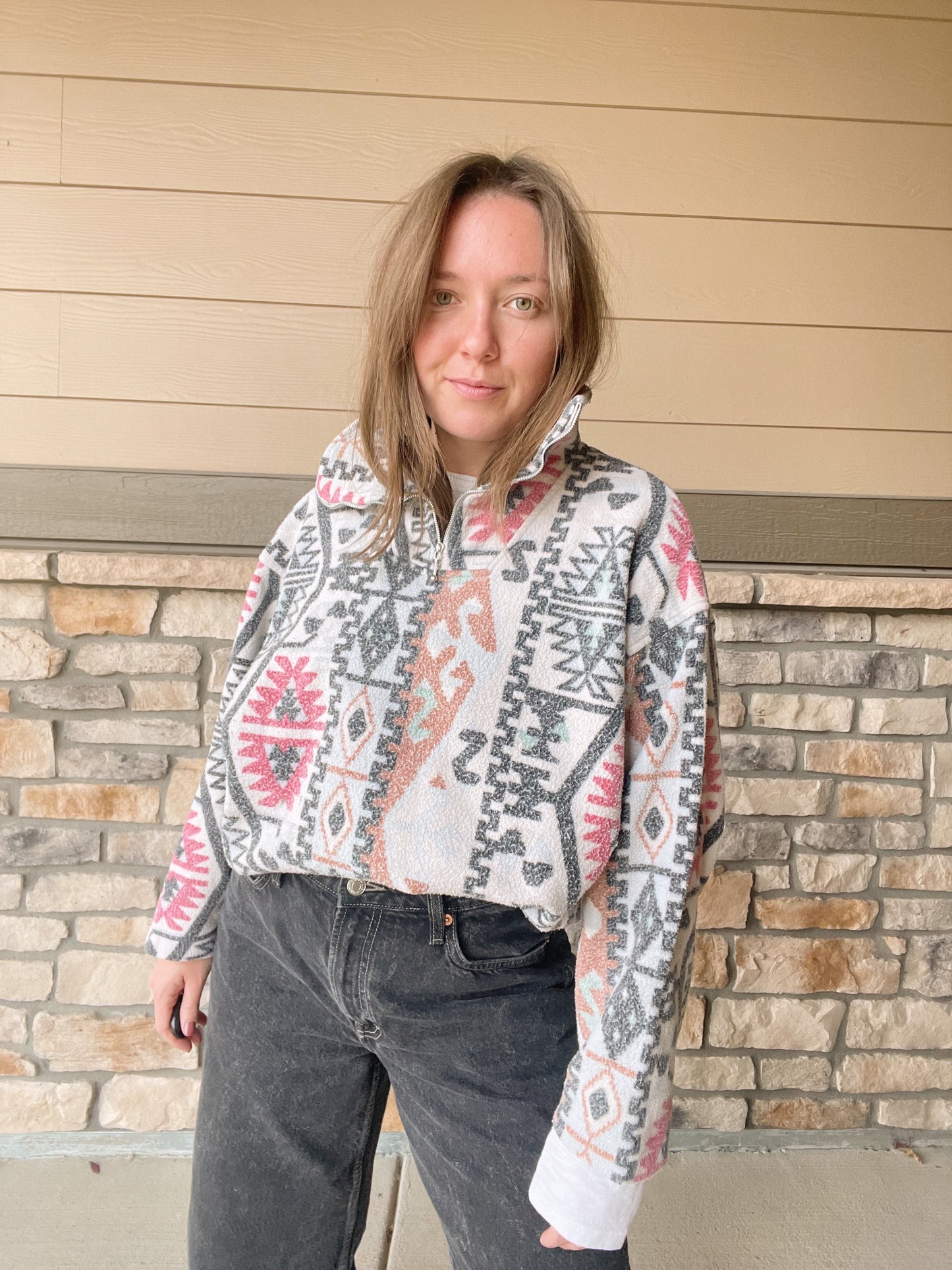 Vintage Geometric Patterned 1/4 Zip Fleece (L)