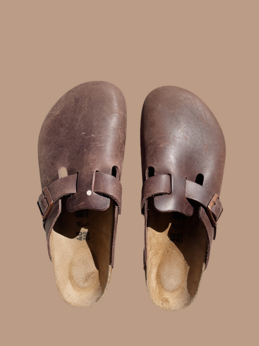 Bireknstock Boston Clogs (EU40/Womens 9)