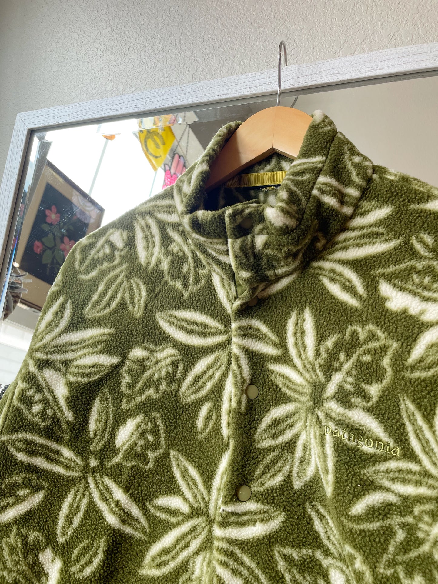 Vintage 90s Patagonia Leaf Print Synchilla (L)