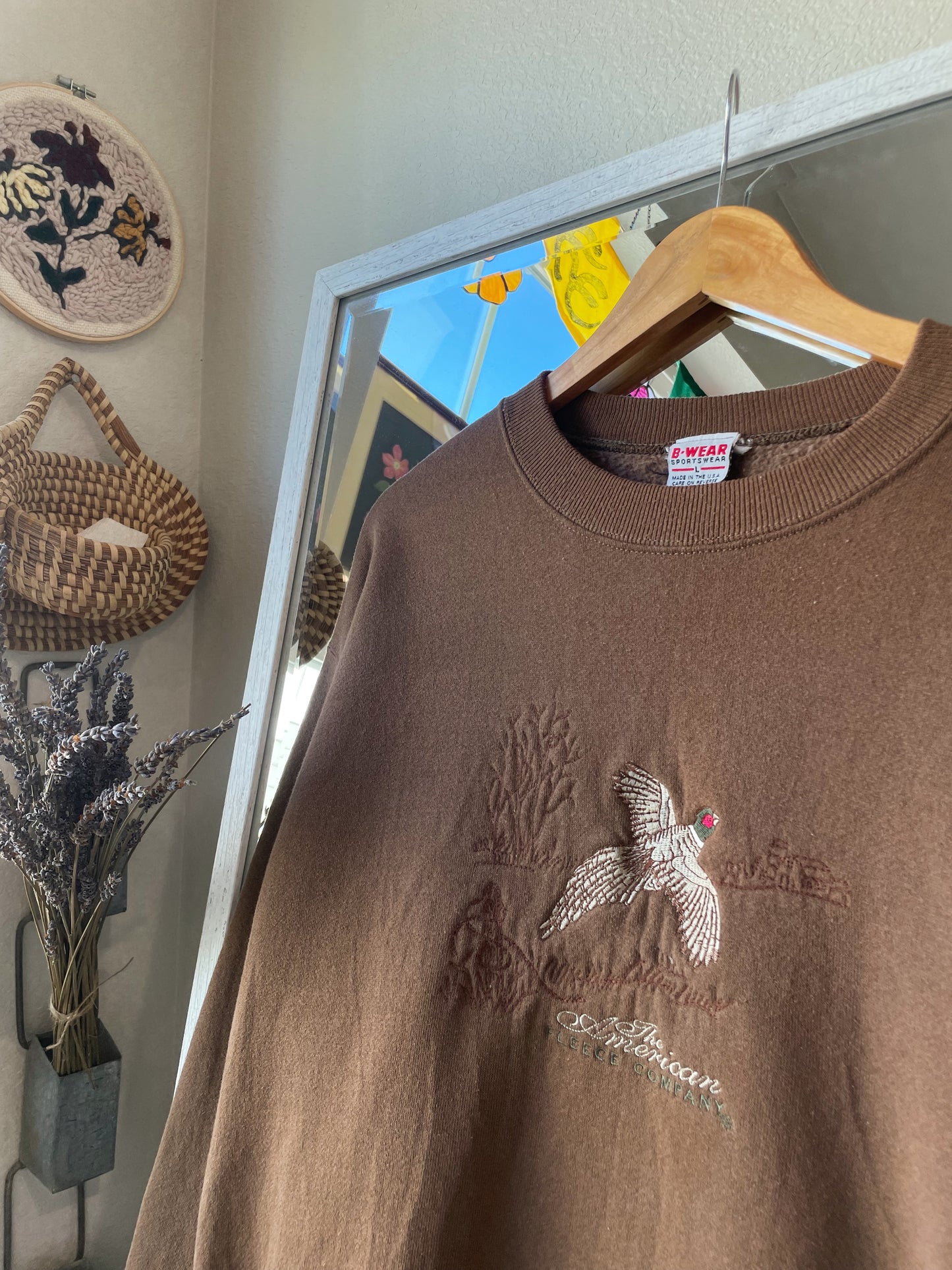 Vintage Embroidered Pheasant Crew (L)