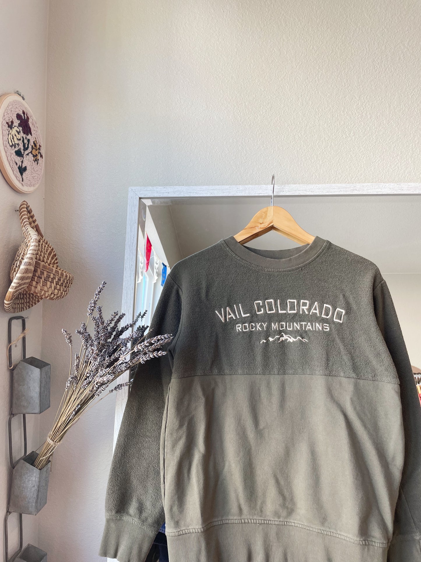 Vintage Vail CO Crew (M)