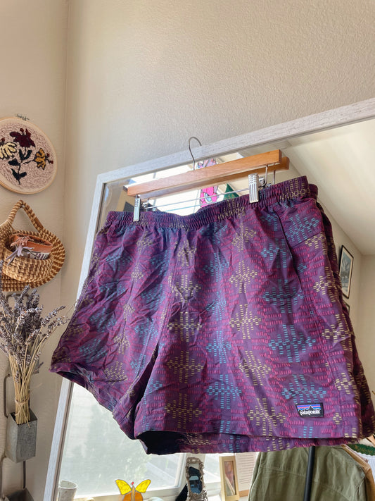 Patagonia Purple Patterned Baggies - NEW (XL)
