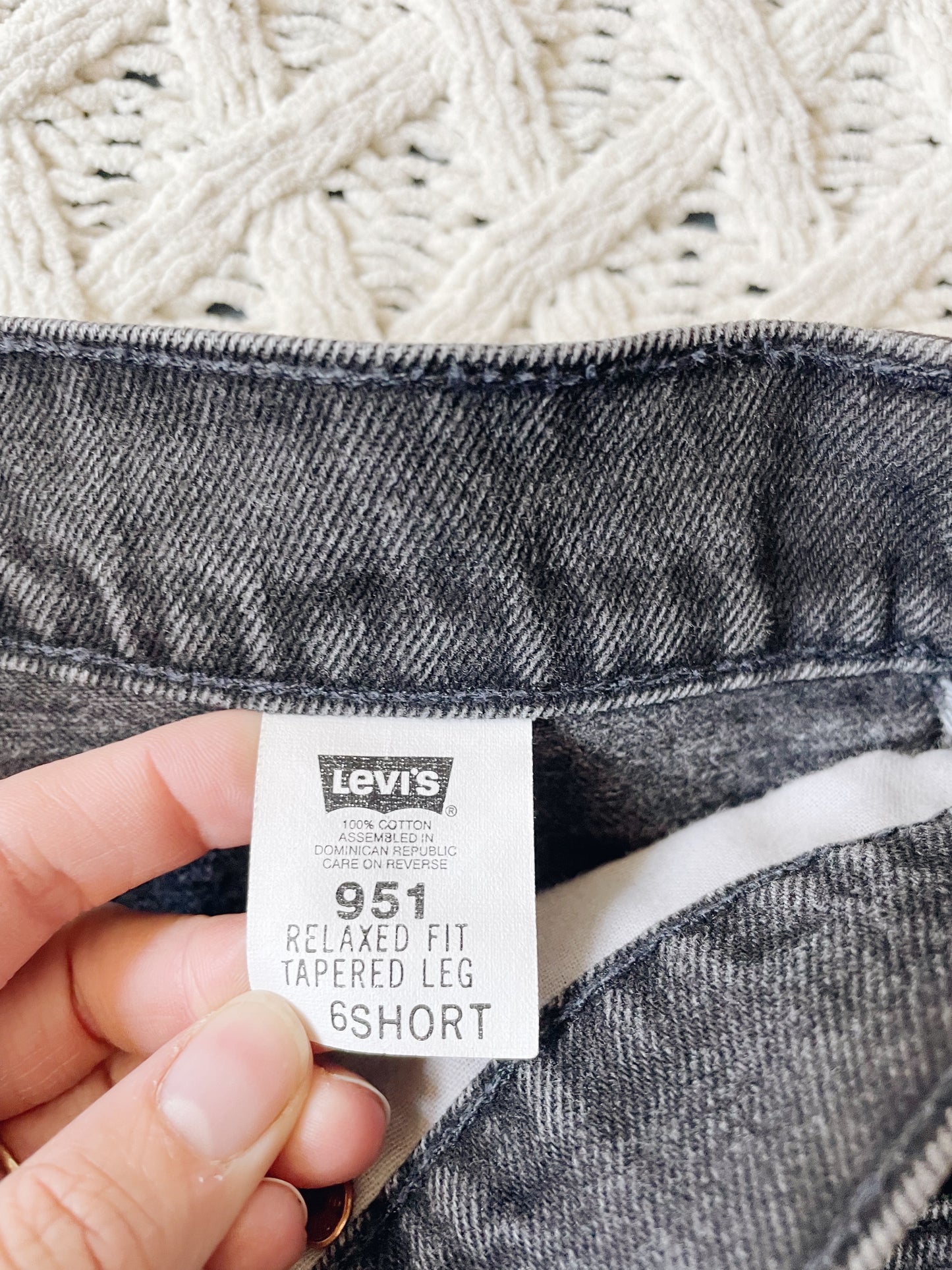 Vintage 1996 Orange Tab Levi's Black Jeans (27 Short)