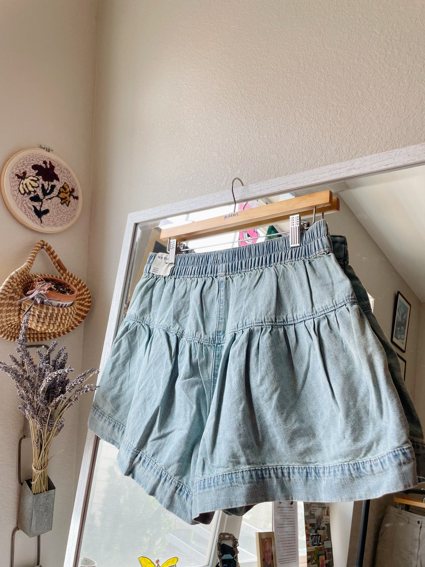 Free People Fleur Denim Shorts - NEW (M)