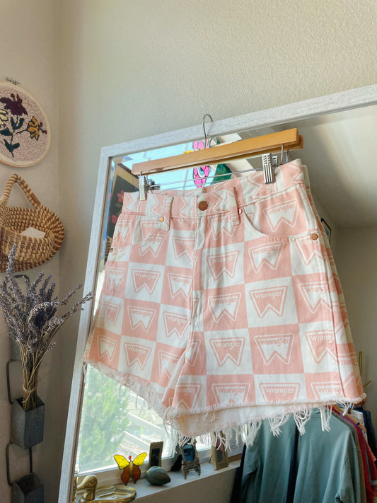 Wrangler White & Pink Denim Shorts (29)
