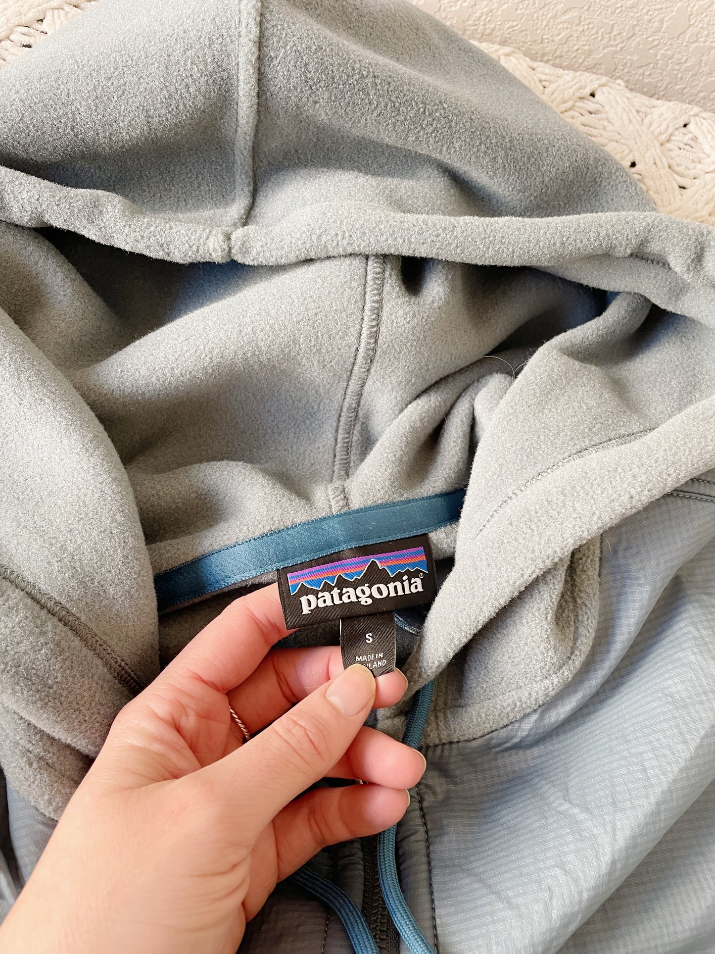 Patagonia Fleece Zip Up Hoodie (S)