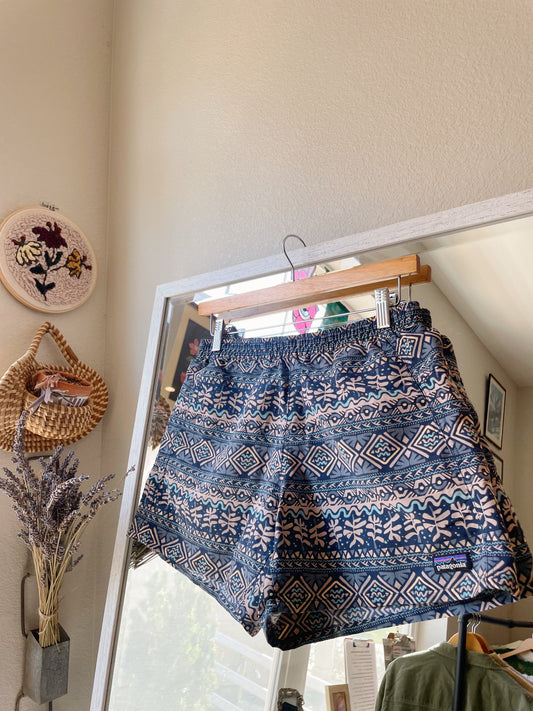 Patagonia Blue Patterned Baggies Shorts (S)