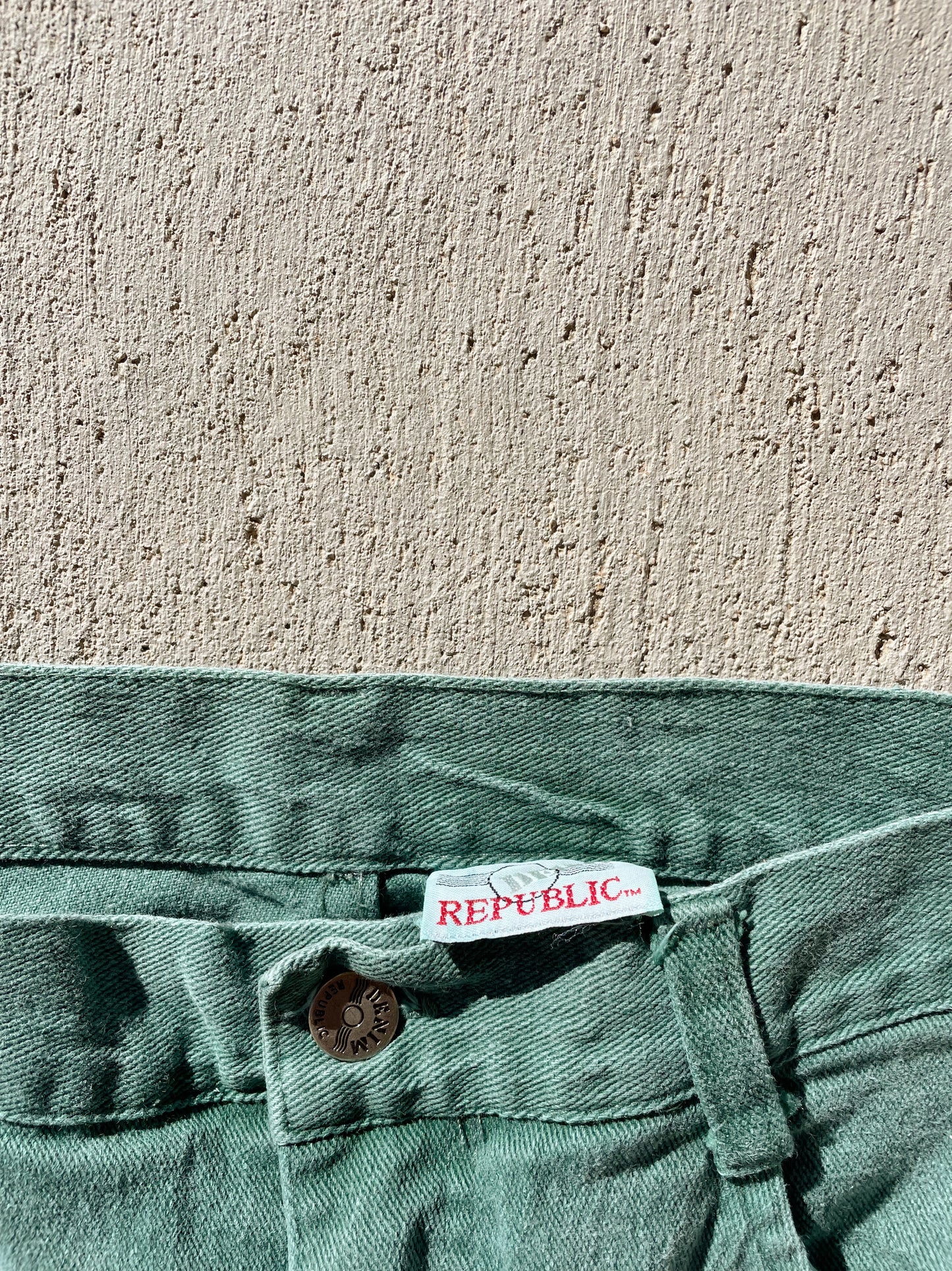 Vintage Republic Green Zipper Ankle Jeans (28)