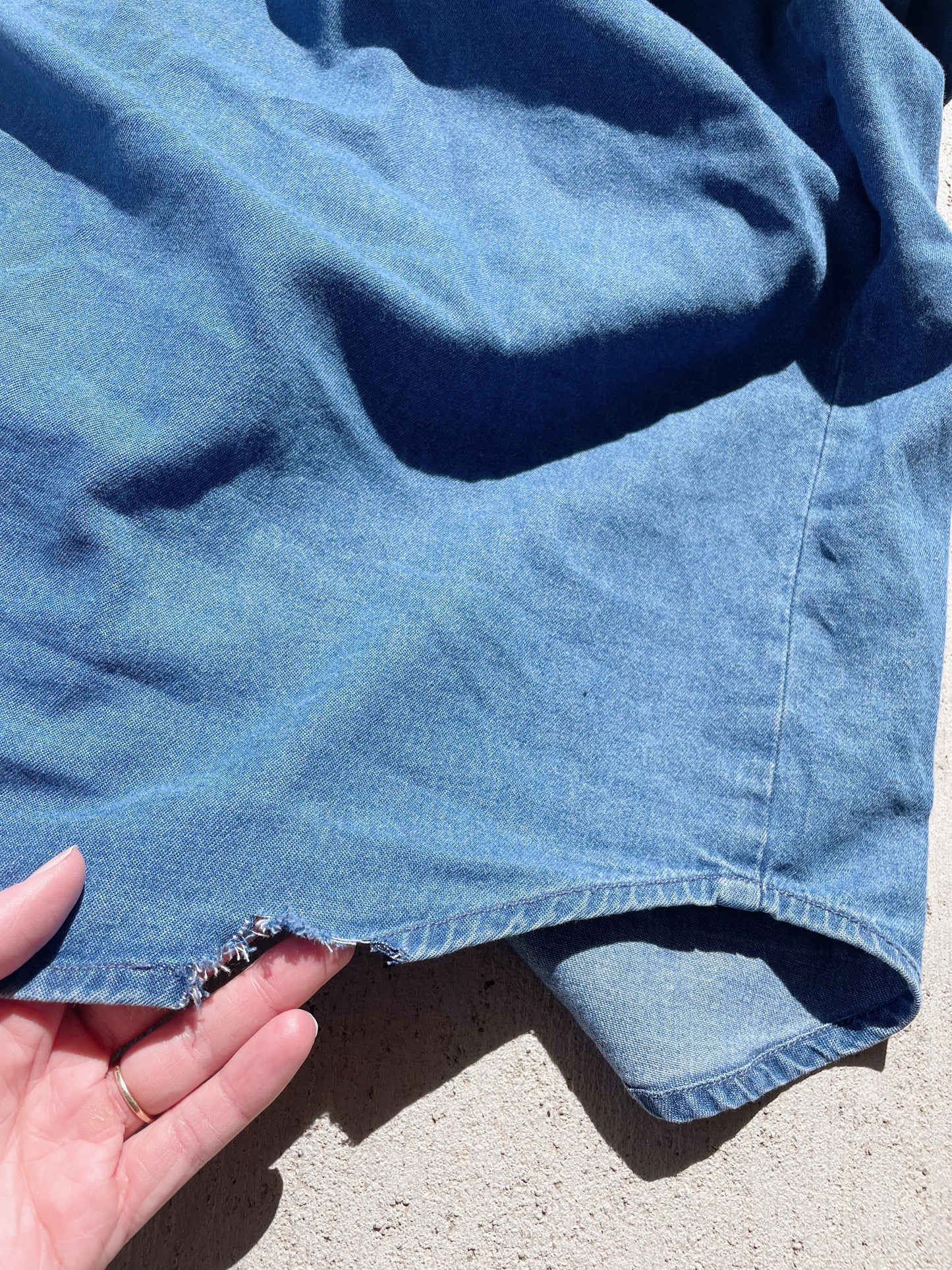 Vintage Cowboy Embroidered Denim Shirt (L/XL)