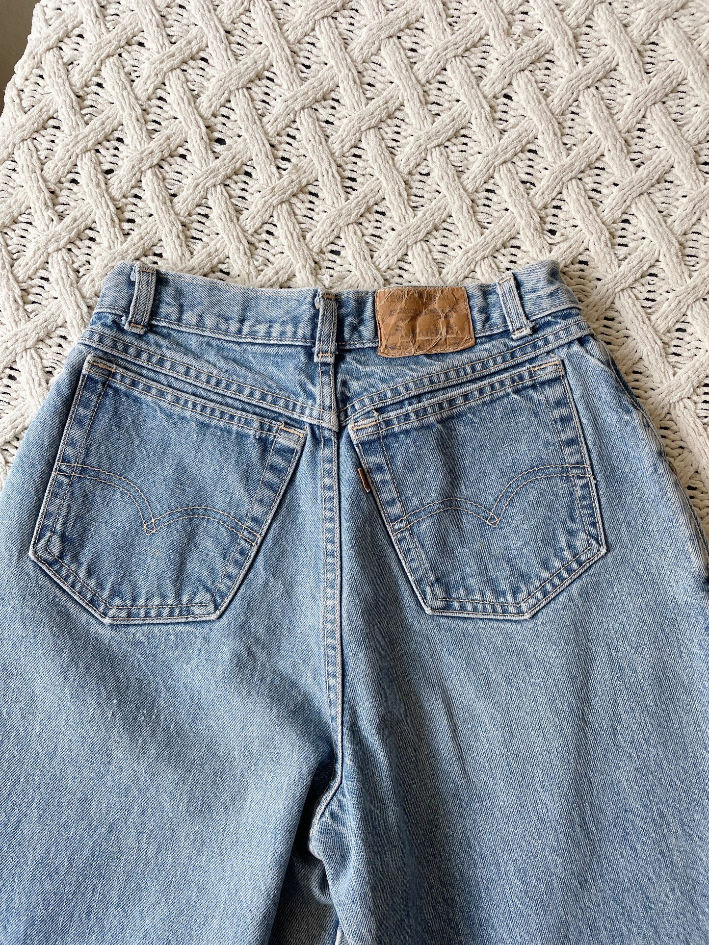 Vintage Levi's Brown Tab Jeans (25)