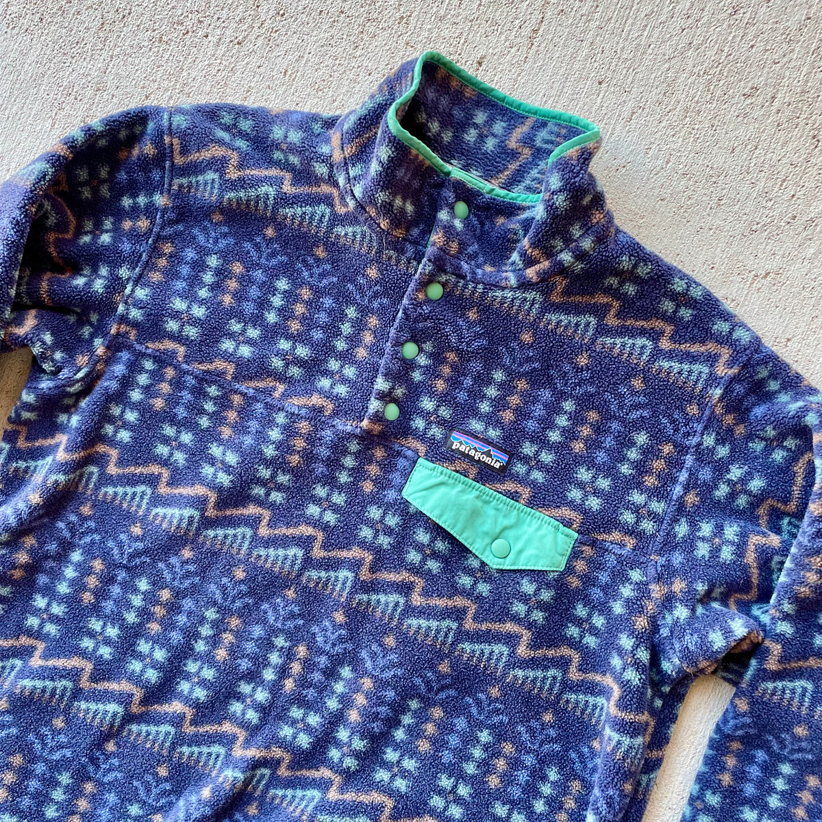 Patagonia Navy Print Snap T Fleece (M/L)