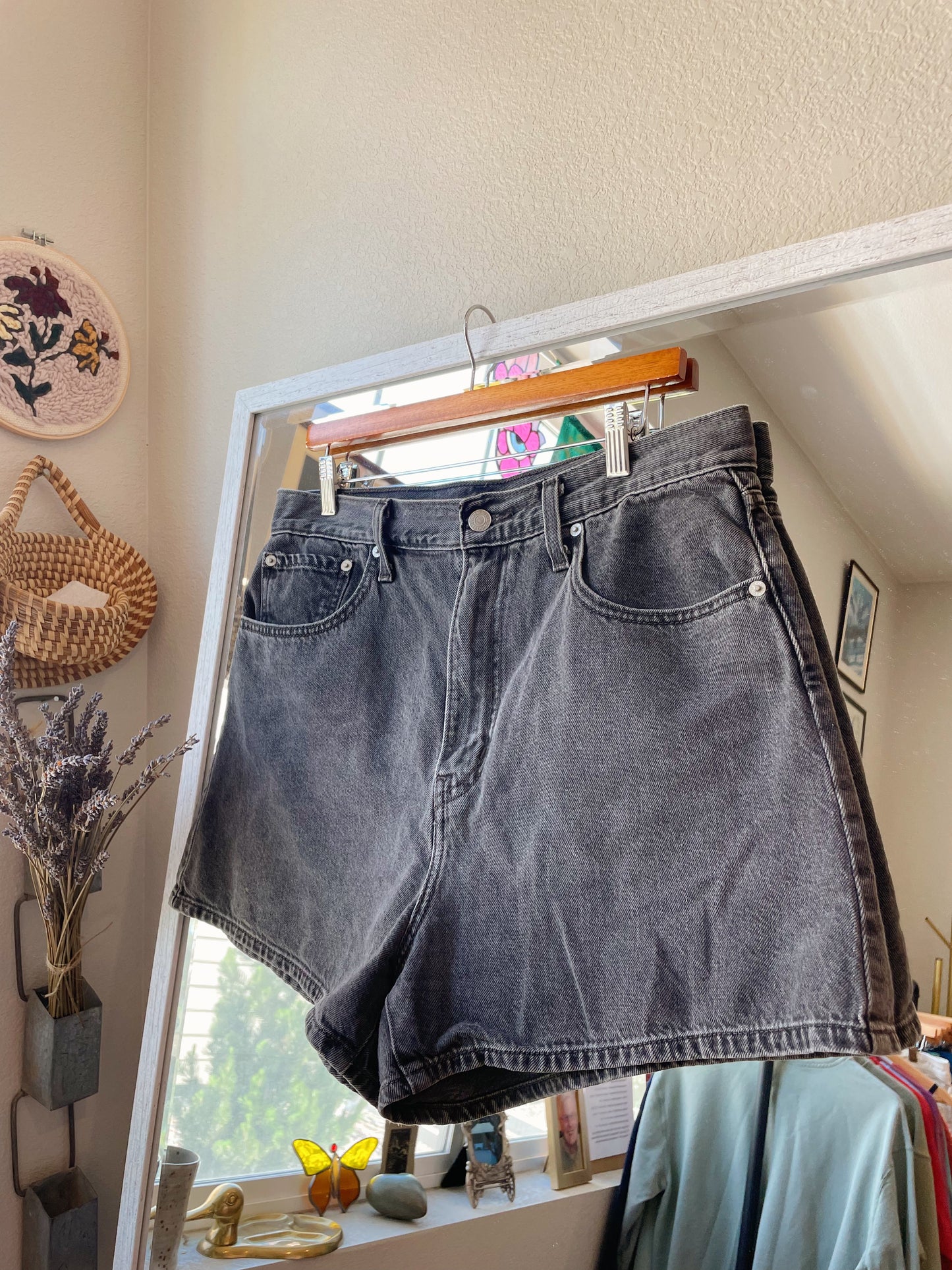 Levi's Black High Loose Shorts (31/32)