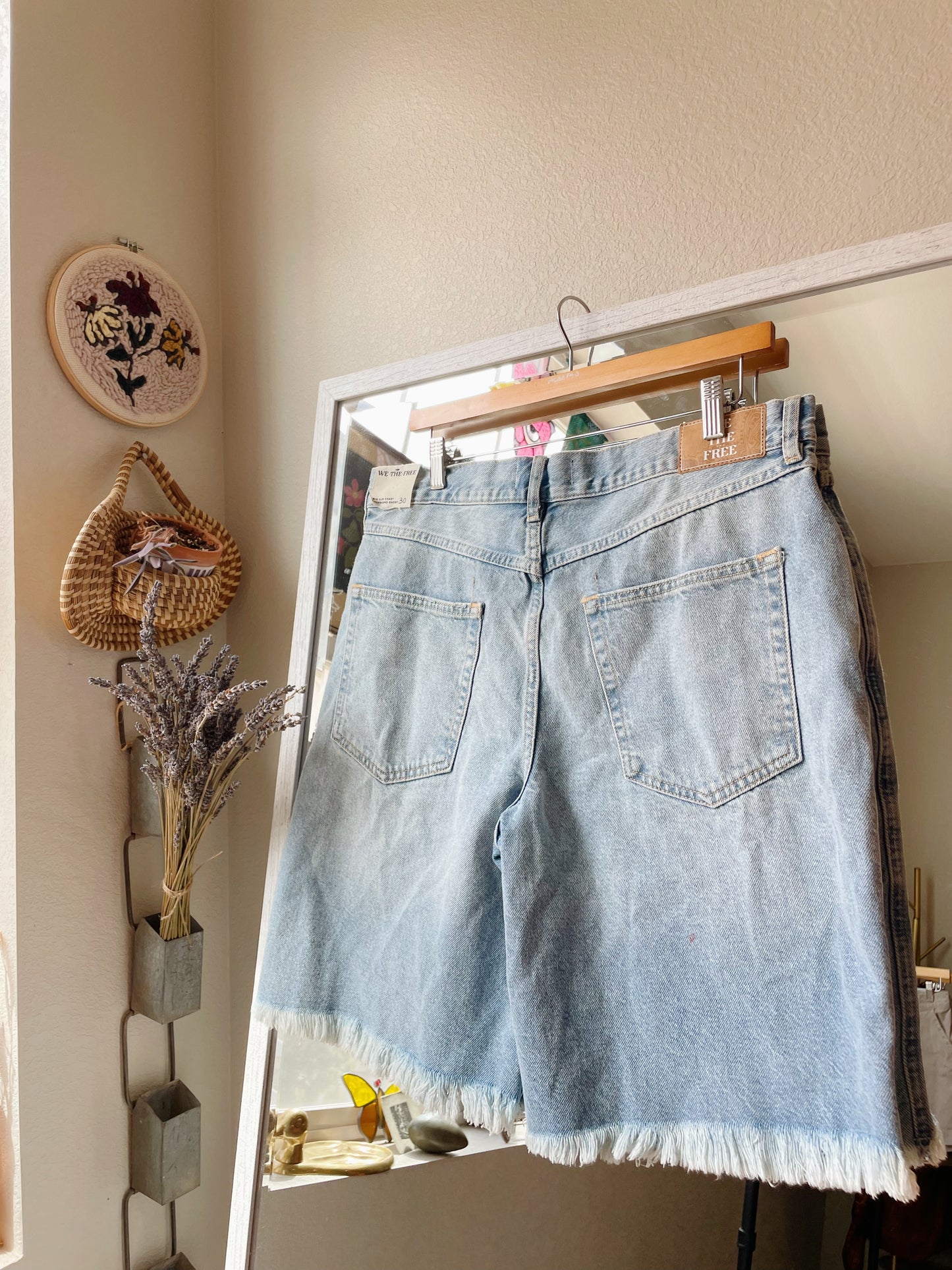 Free People Big Sur Boyfriend Shorts - NEW (30/32)