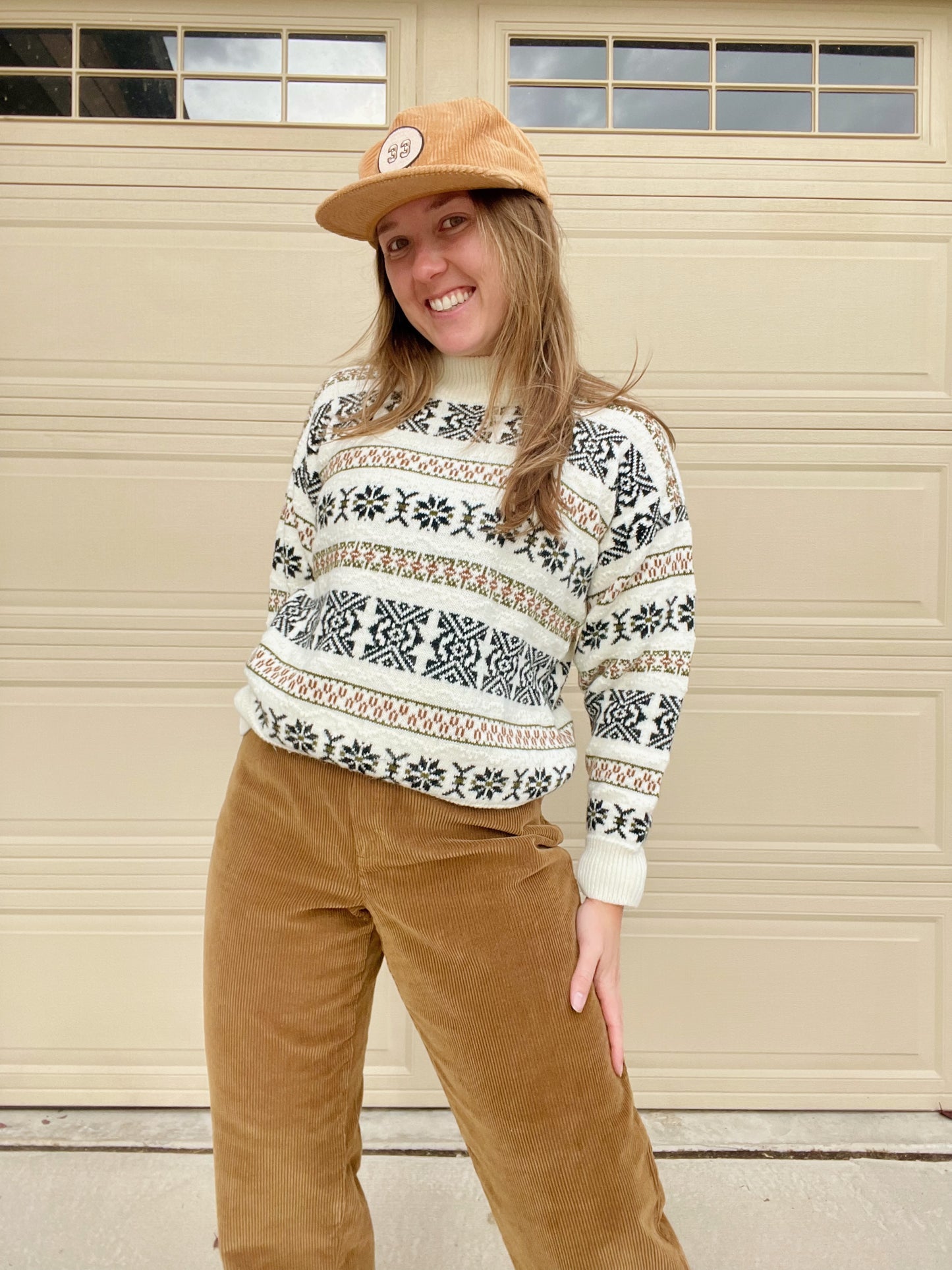 Vintage Festive Patterned Sweater (S)