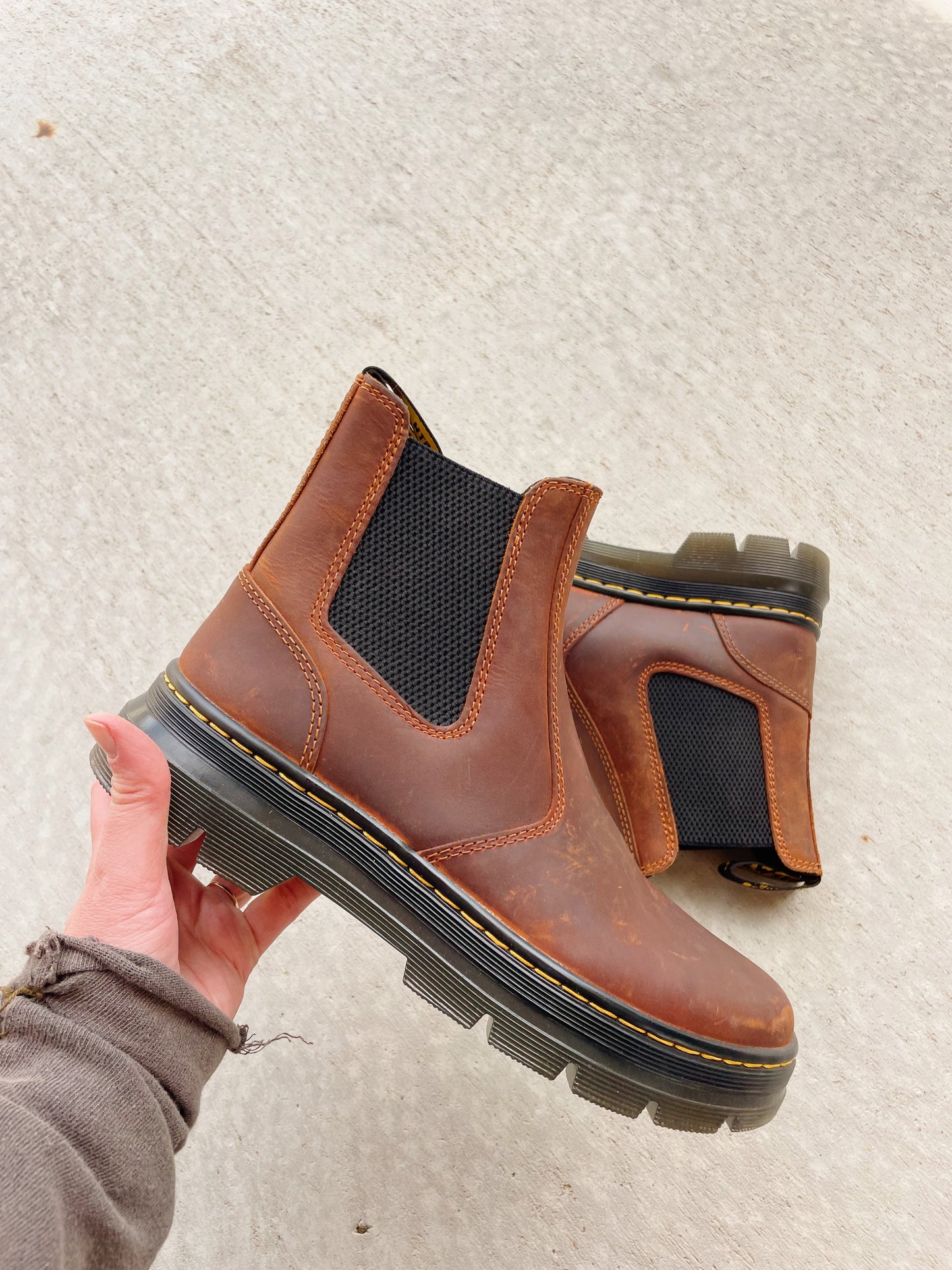 Dr. Martens Embury Leather Chelsea Boots - NEW (Women's 9)