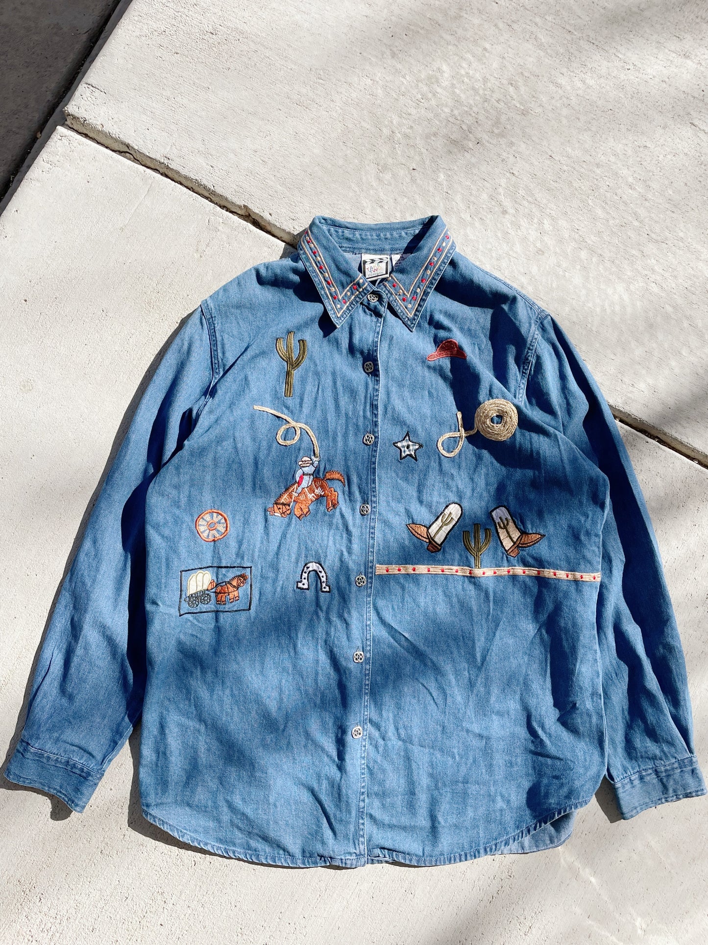 Vintage Cowboy Embroidered Denim Shirt (L/XL)