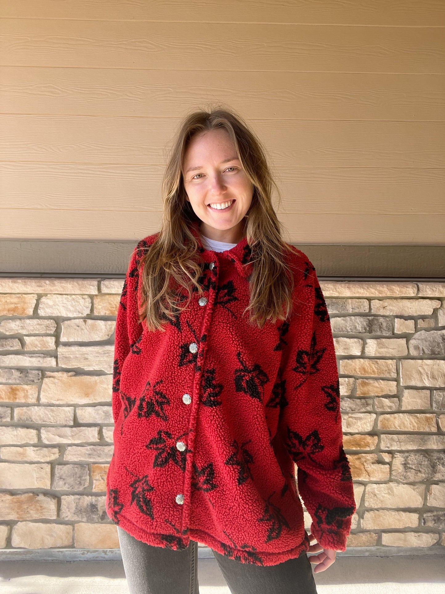 Vintage Red Leaves Fleece (XL)