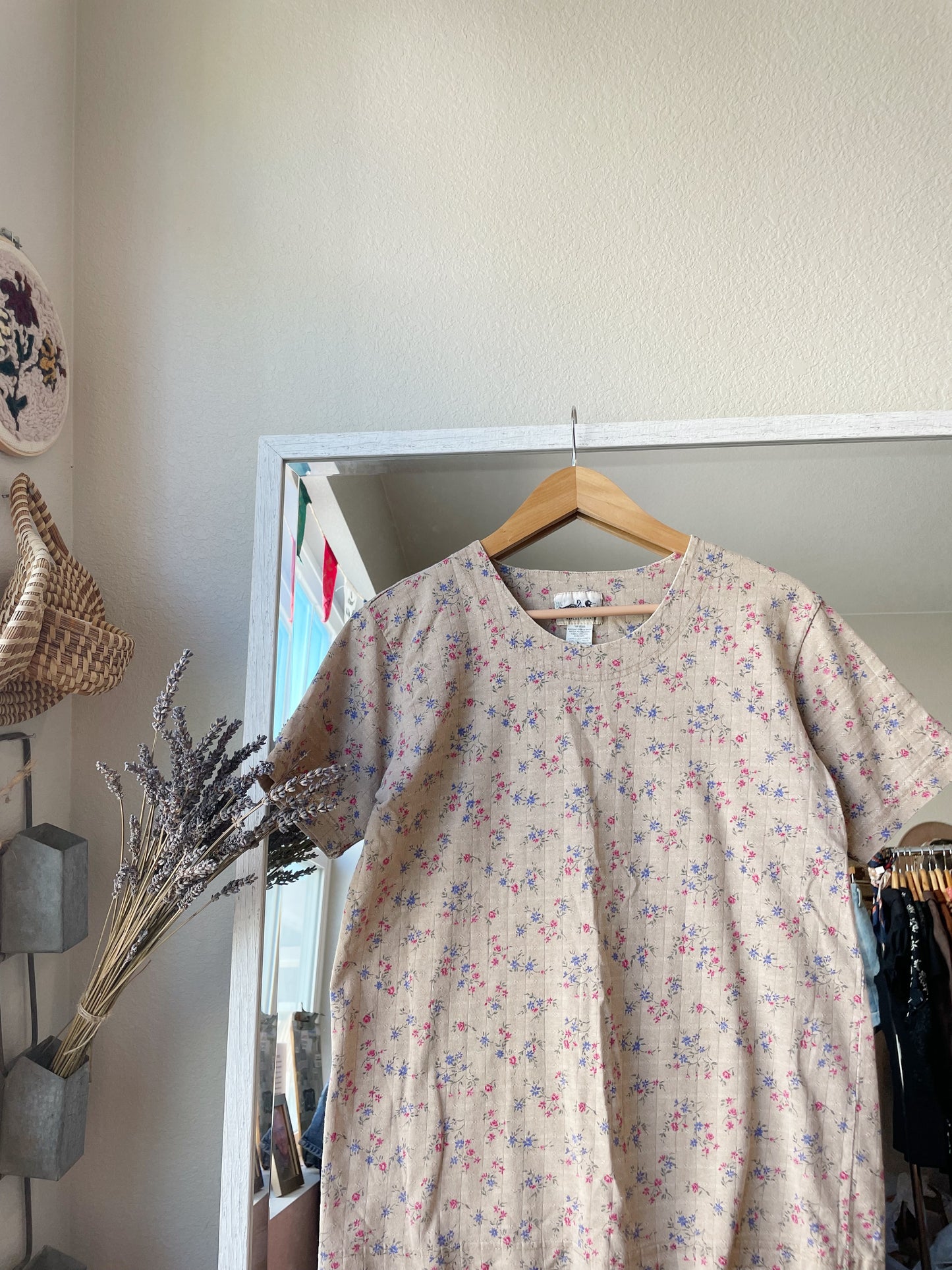 Vintage Northern Reflections Floral Tee (M)