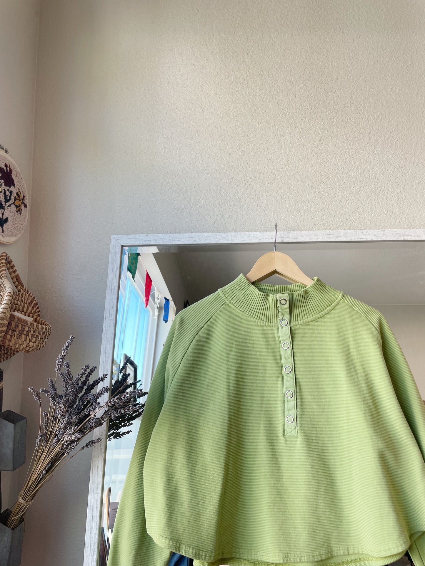 Green Ribbed Snap Pullover (M/L)