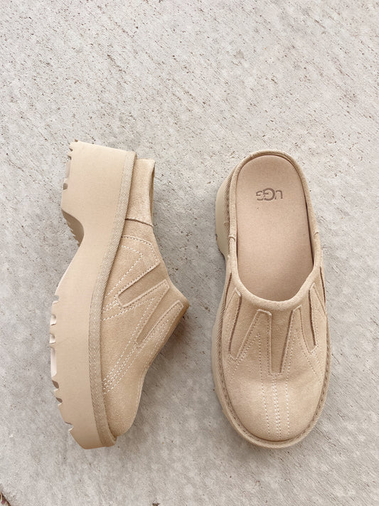 UGG New Heights Sunwave Clog - NEW (Womens 7)