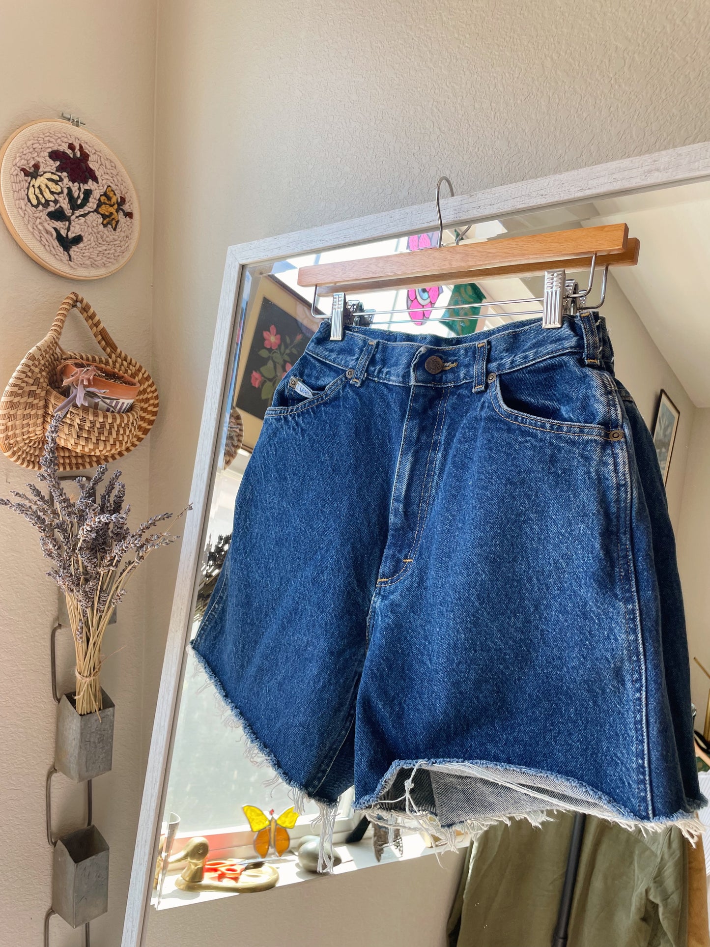 Vintage Lee Dark Wash Denim Shorts (24)