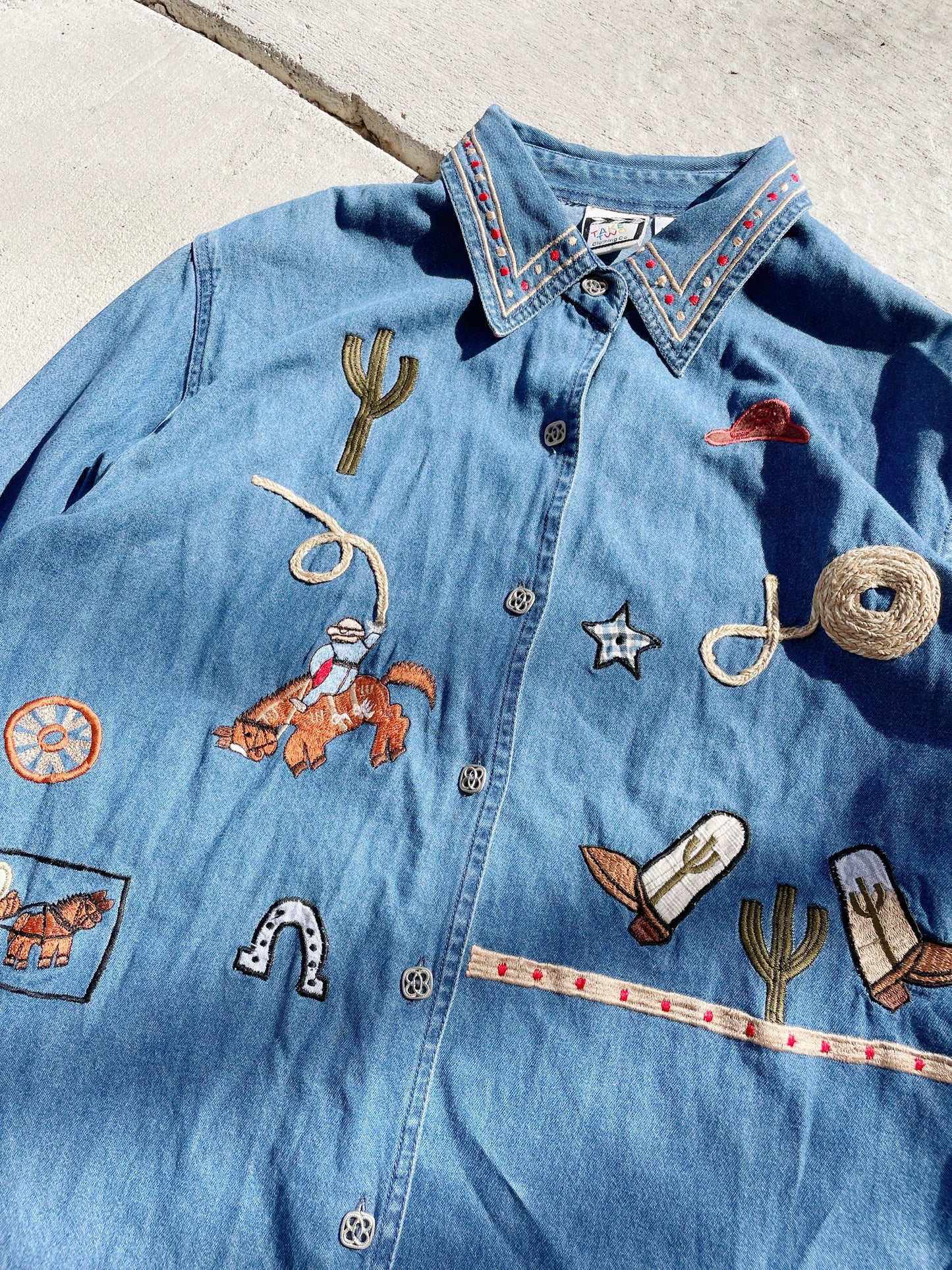 Vintage Cowboy Embroidered Denim Shirt (L/XL)
