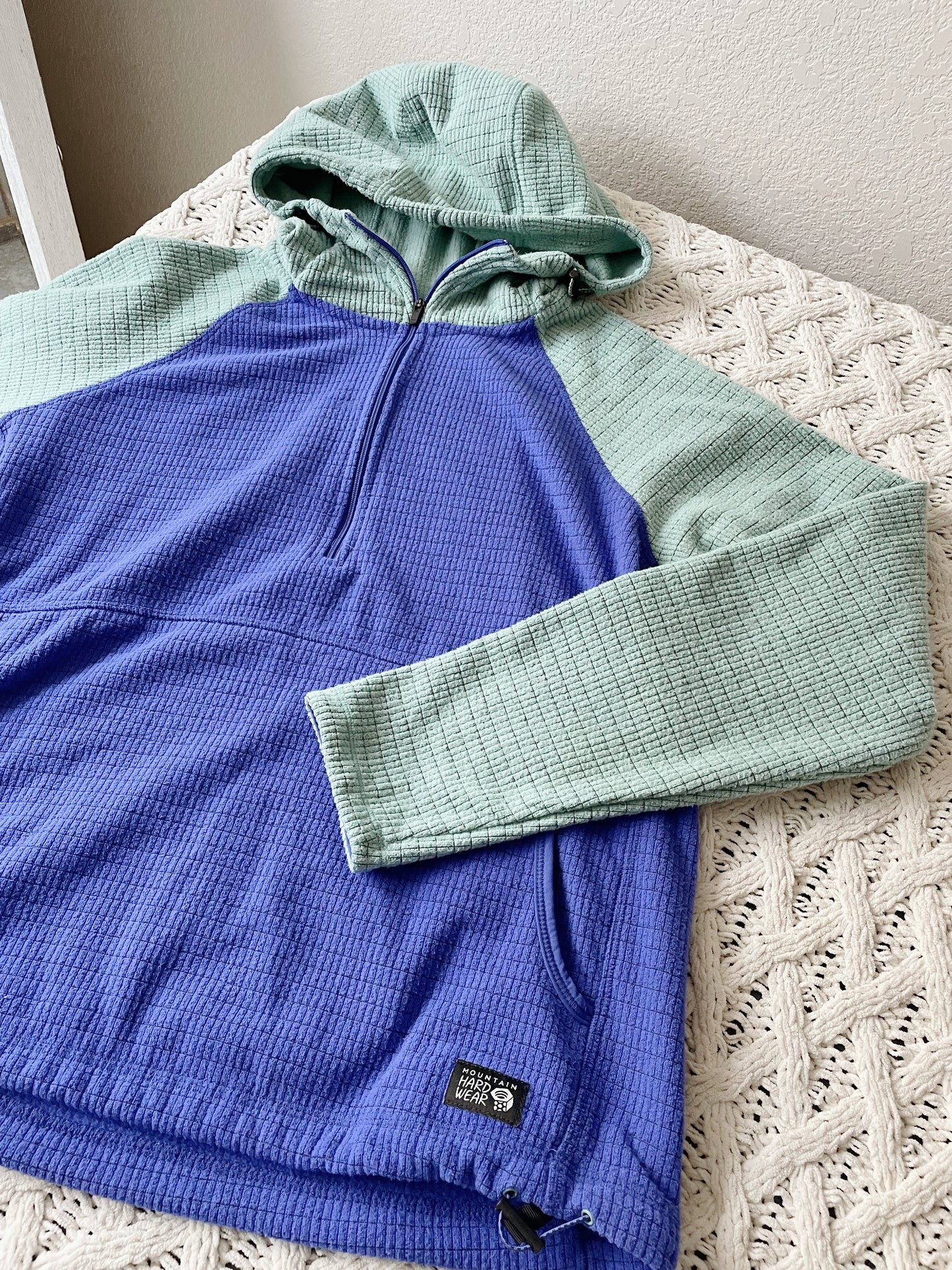 Mountain Hardwear Microgrid Hoodie (Women's M)