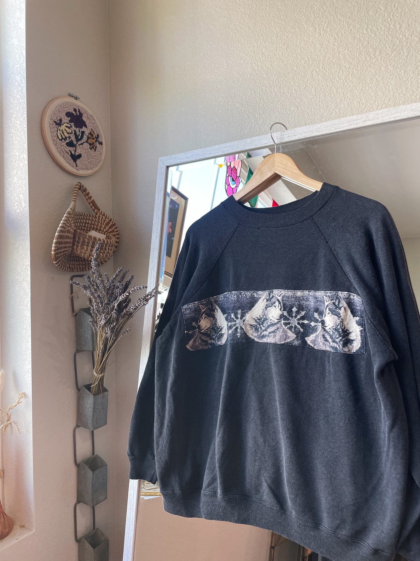 Vintage 90s Wolf Crewneck (L/XL)